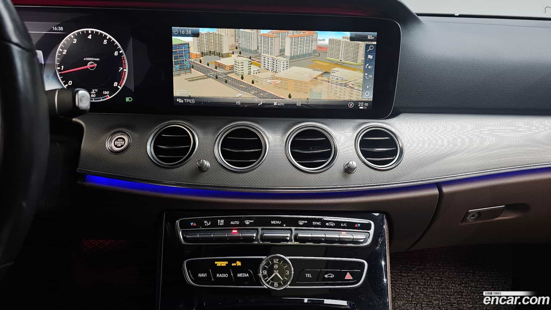 E-Class Mercedes-Benz 2020.5-OPTION-018