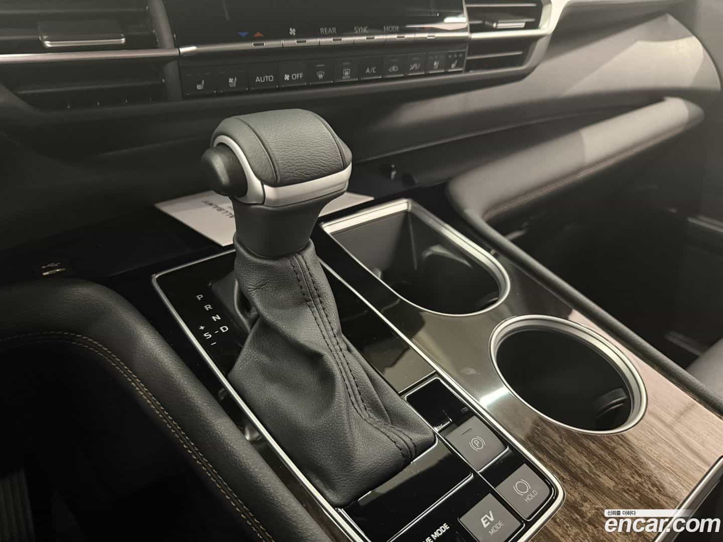 Sienna Toyota 2025.2-INNER-009