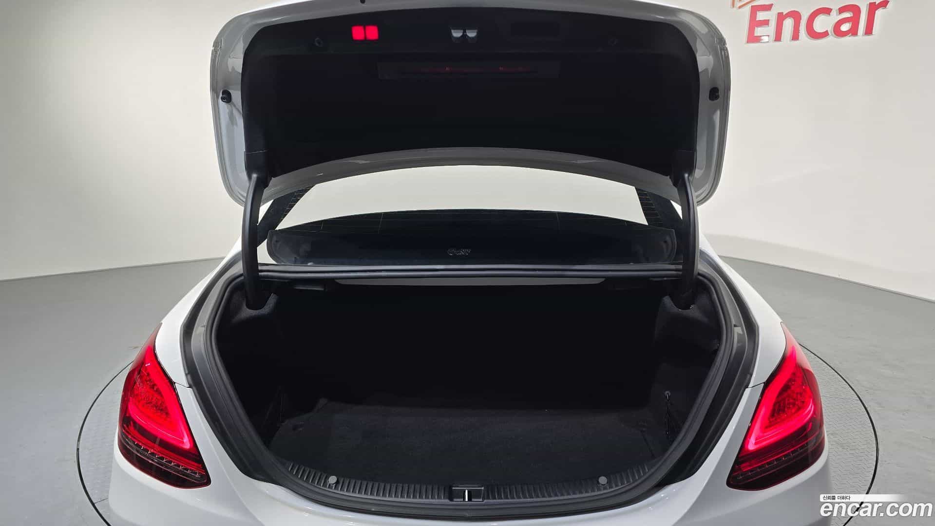 C-Class Mercedes-Benz 2021.6-OPTION-024