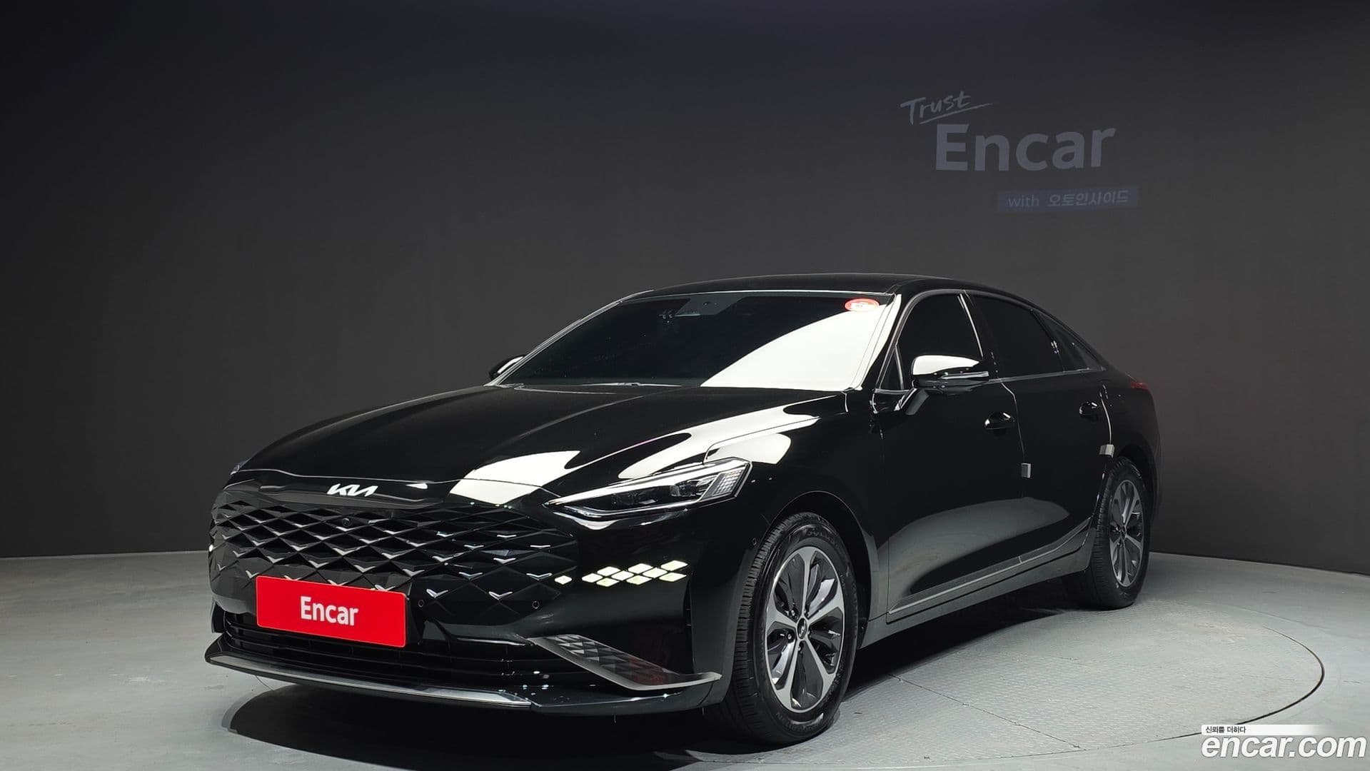 Main__Slider__Photo:K8 Kia 2021.11-0