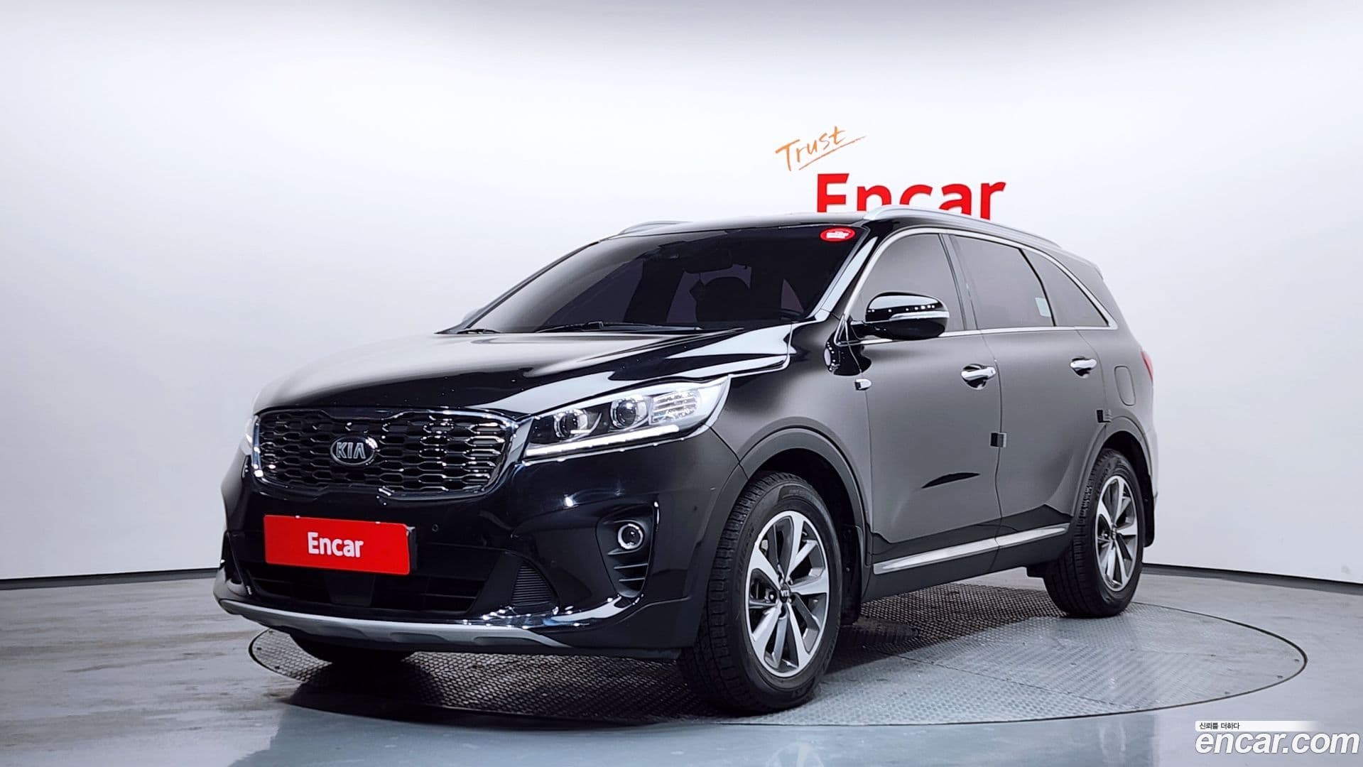 Main__Slider__Photo:Sorento Kia 2019.3-0