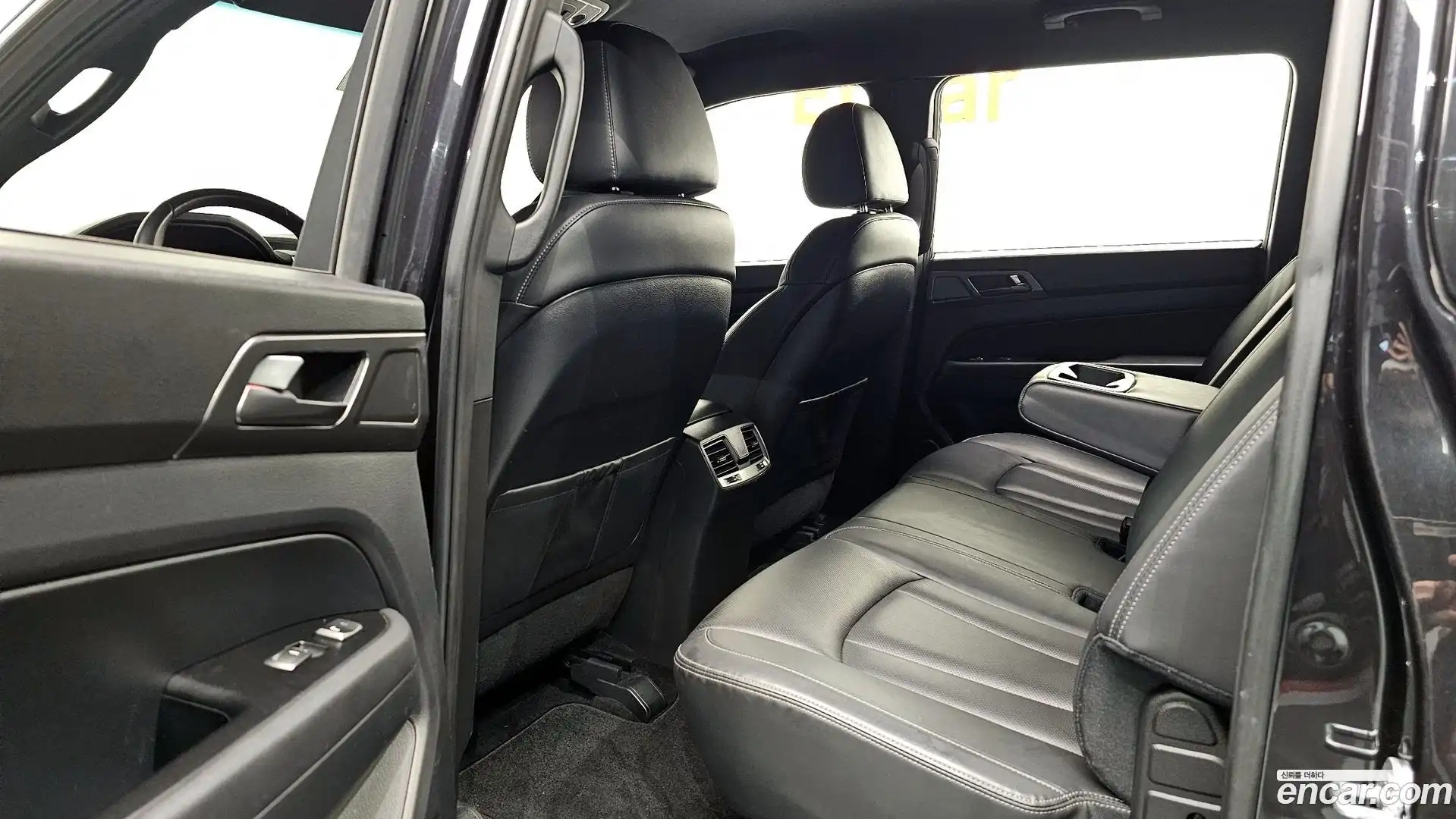 Rexton KG Mobility 2022.0-OPTION-016