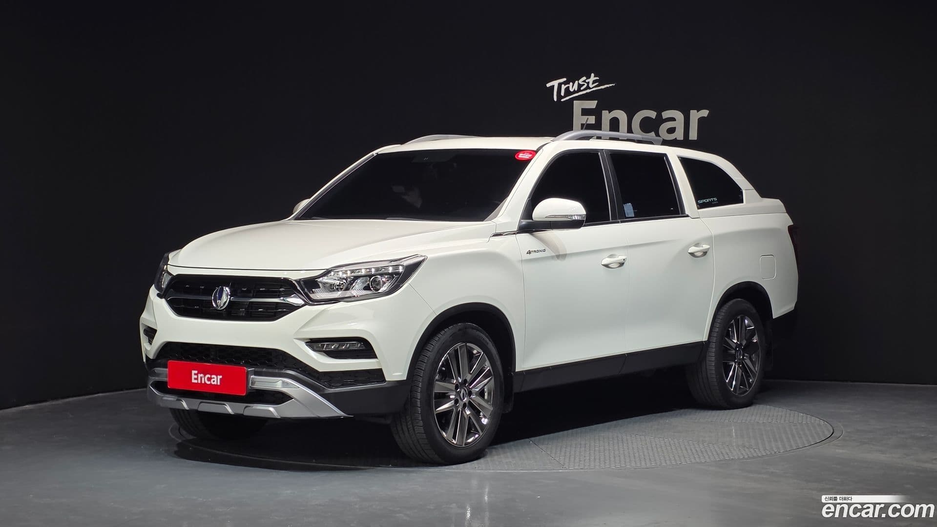 Main__Slider__Photo:Rexton KG Mobility 2019.10-0