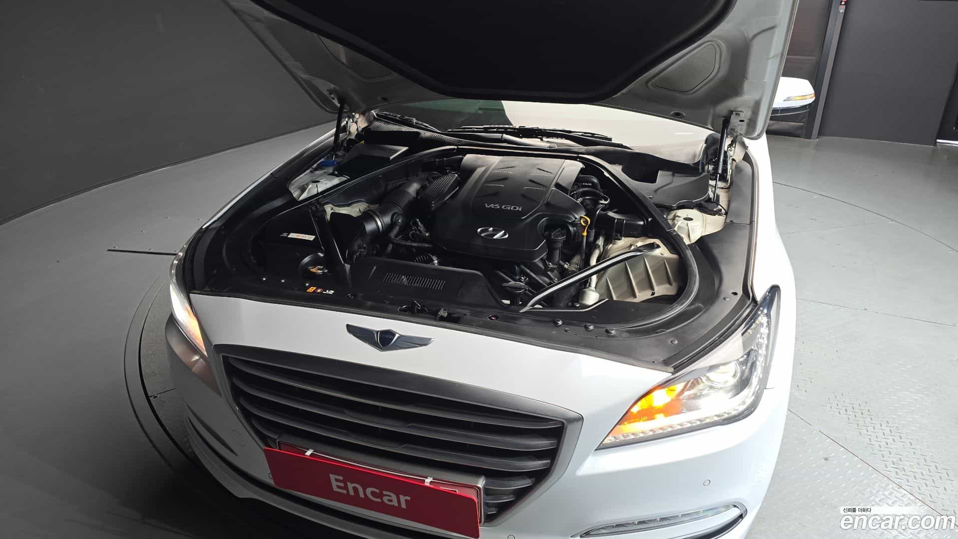 Genesis Hyundai 2014.5-INNER-006