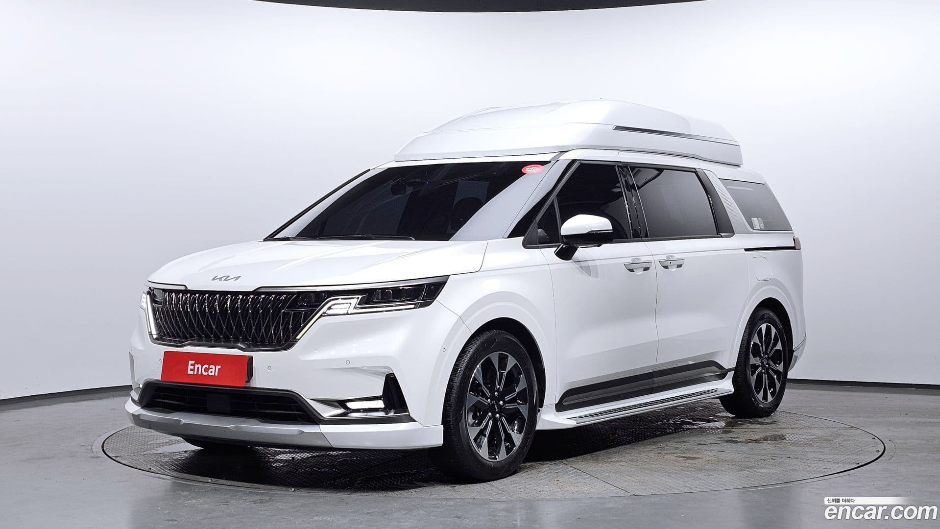 Main__Slider__Photo:Canival Kia 2022.3-0