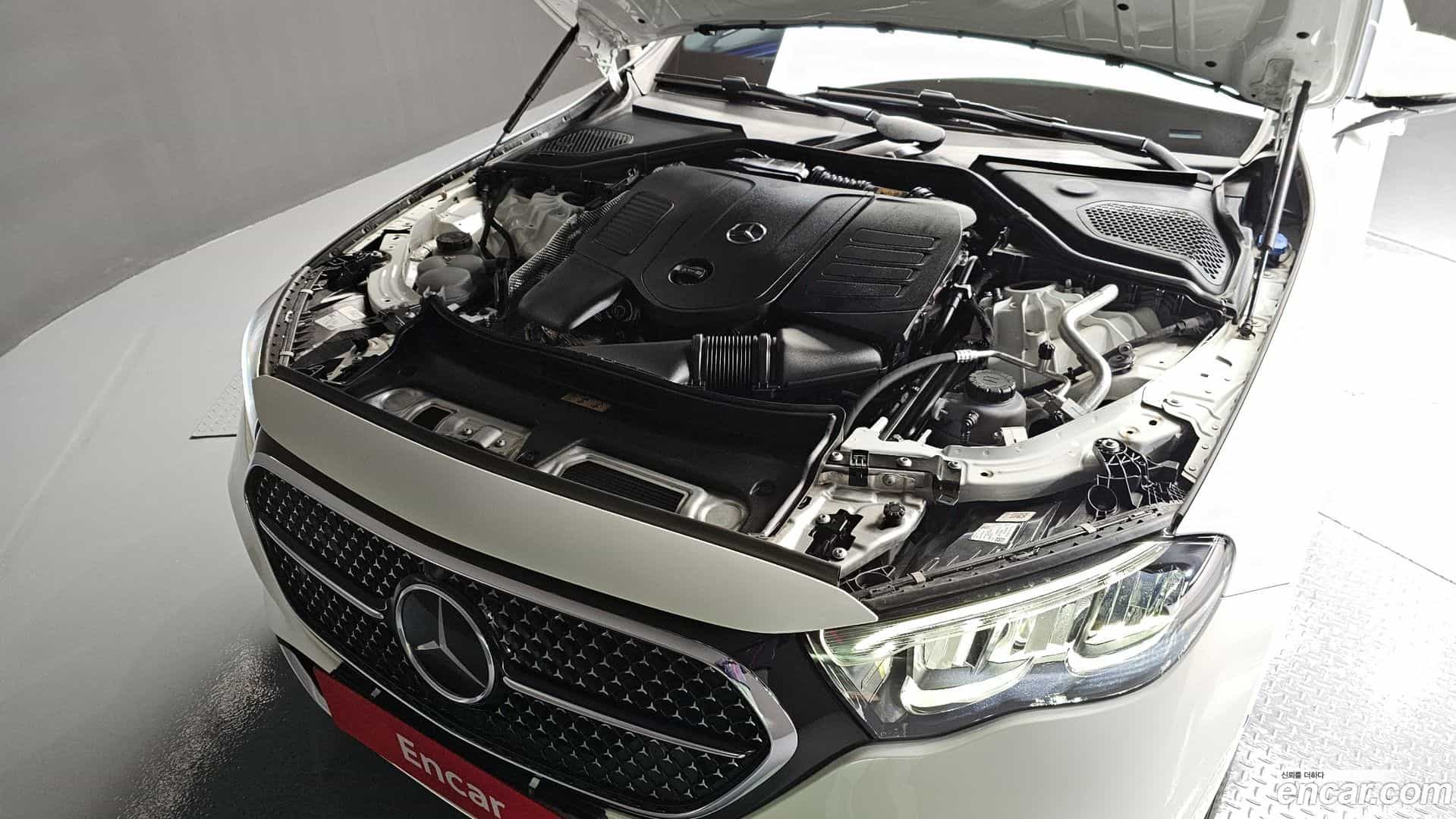 E-Class Mercedes-Benz 2024.7-INNER-006