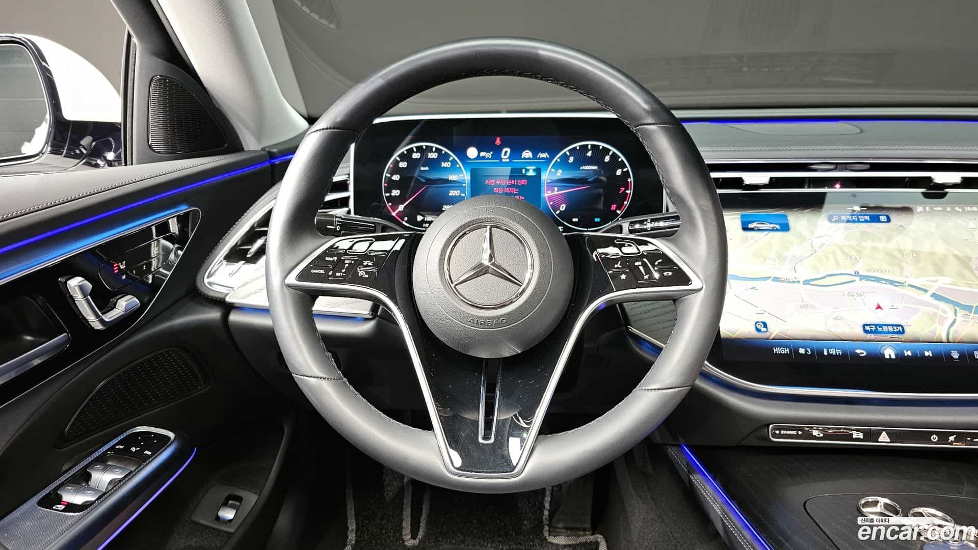 E-Class Mercedes-Benz 2024.7-OPTION-017