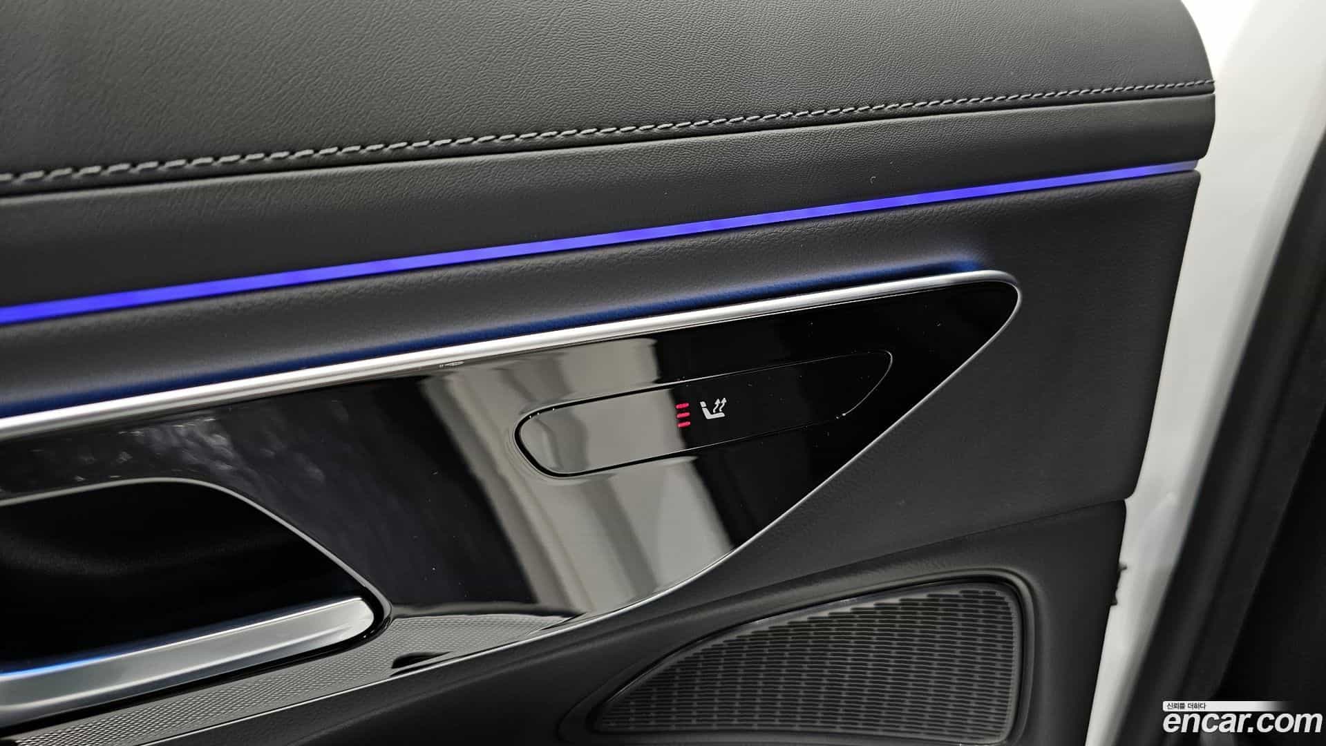 E-Class Mercedes-Benz 2024.7-OPTION-020