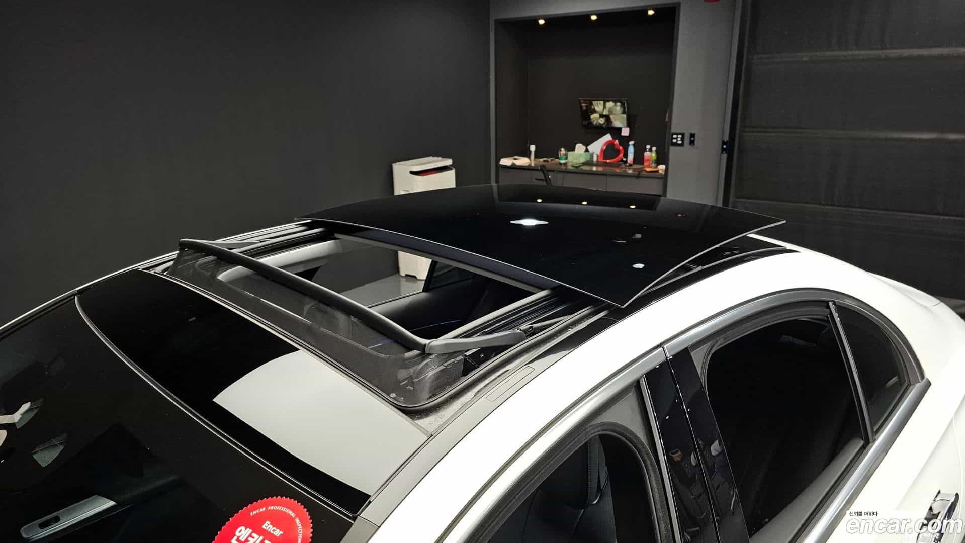 E-Class Mercedes-Benz 2024.7-OPTION-022