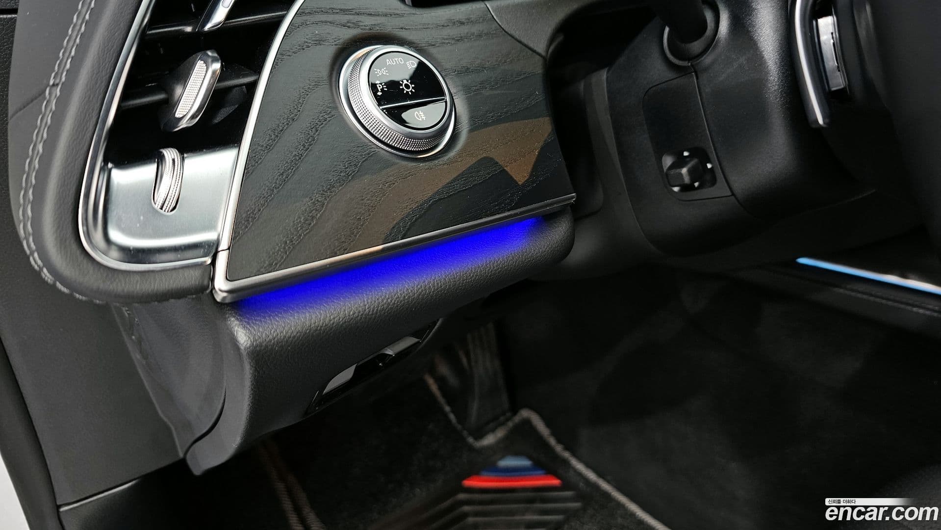 Main__Slider__Photo:E-Class Mercedes-Benz 2024.7-19