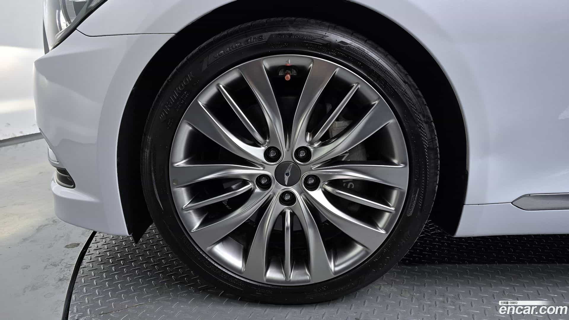 Genesis Hyundai 2016.5-OUTER-005