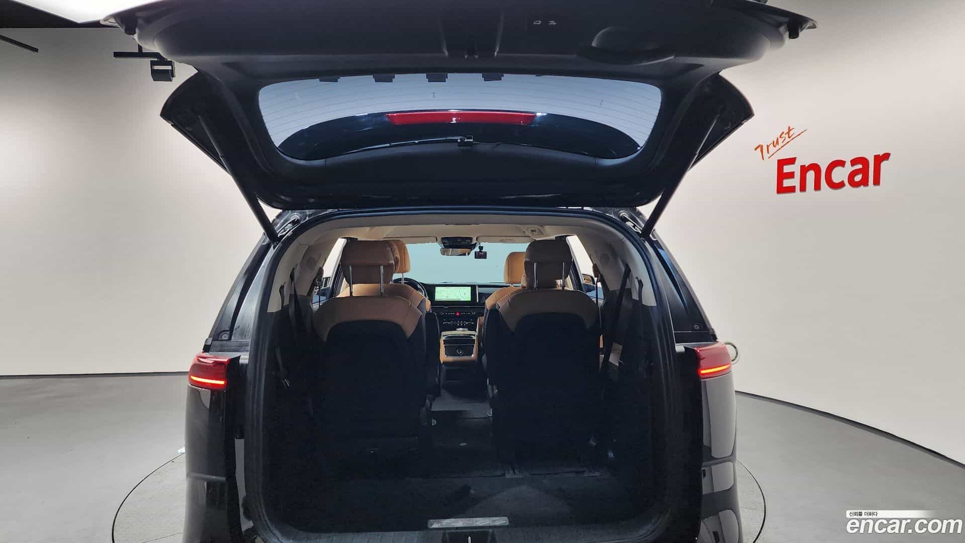 Canival Kia 2023.4-OPTION-024