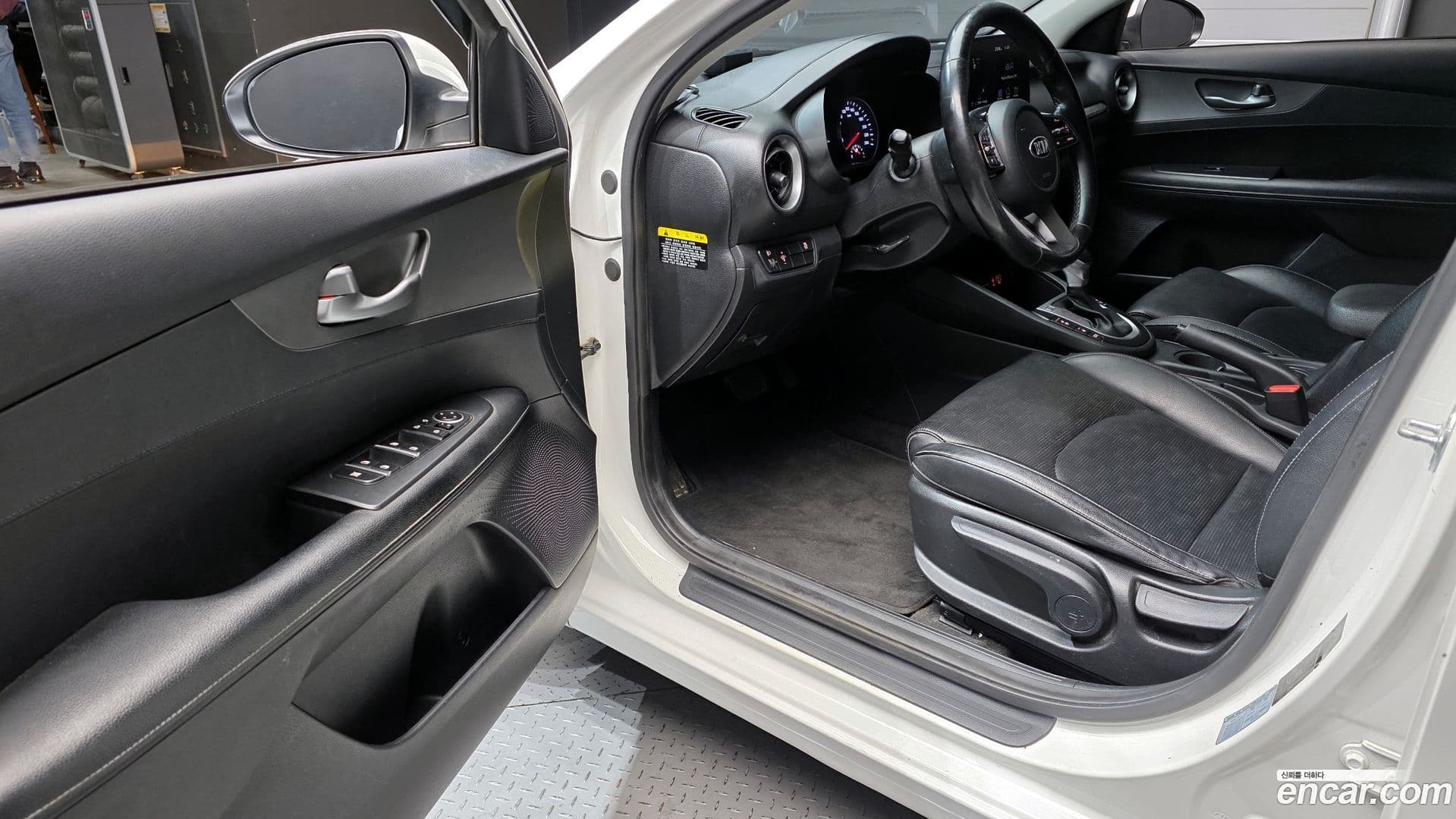 Main__Slider__Photo:K3 Kia 2018.3-10