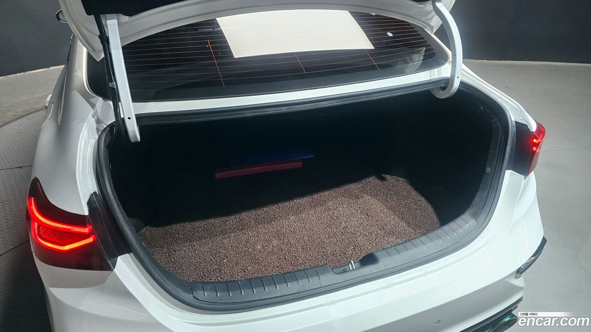 Main__Slider__Photo:K3 Kia 2018.3-19