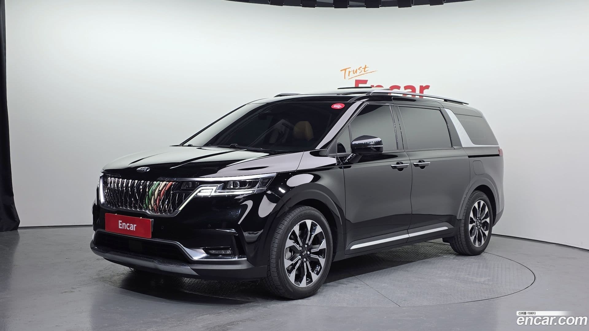 Main__Slider__Photo:Canival Kia 2021.2-0
