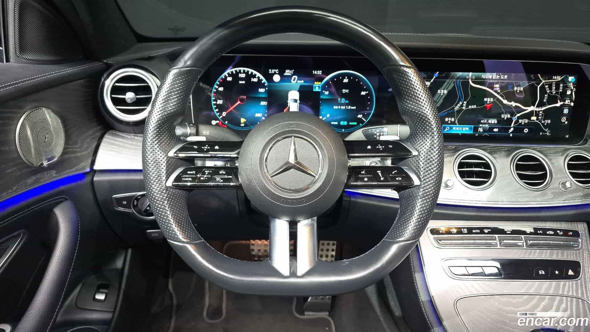 E-Class Mercedes-Benz 2022.5-OPTION-017