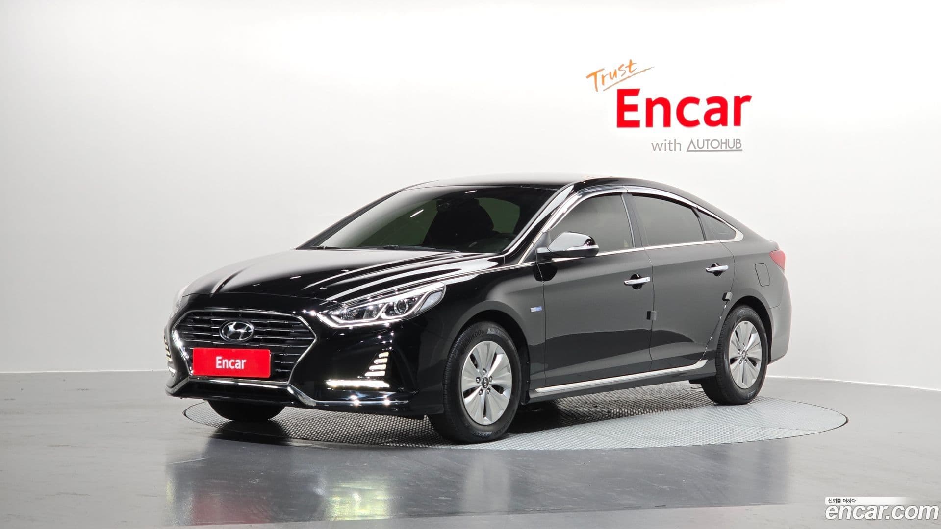 Main__Slider__Photo:Sonata Hyundai 2018.6-0