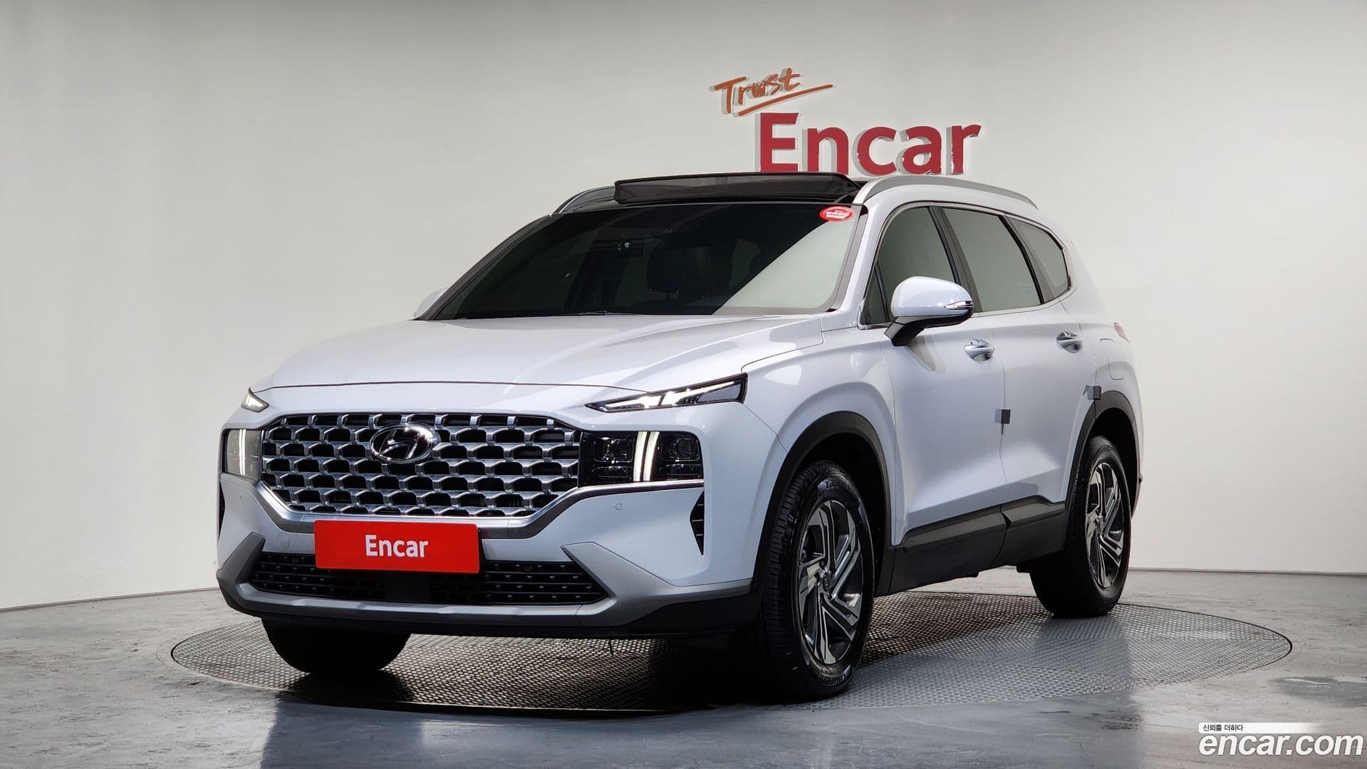 Main__Slider__Photo:Santafe Hyundai 2021.3-0