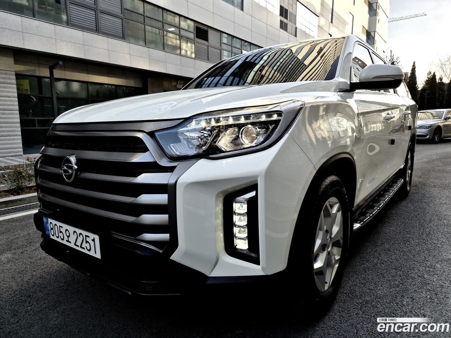Main__Slider__Photo:Rexton KG Mobility 2022.11-0