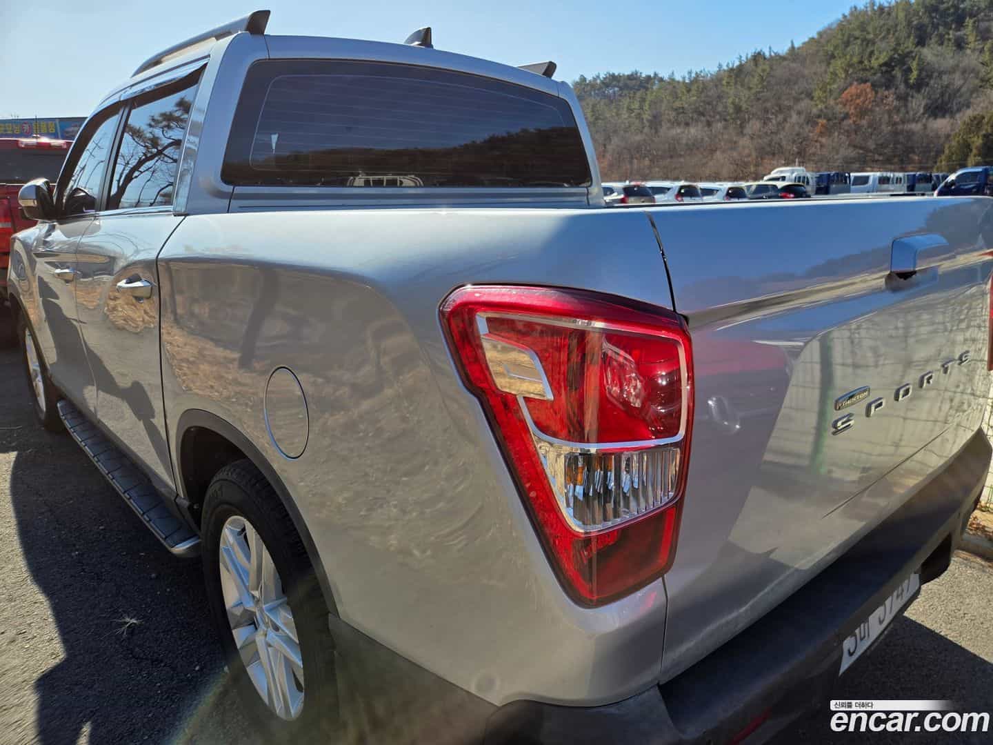 Rexton KG Mobility 2019.0-INNER-006