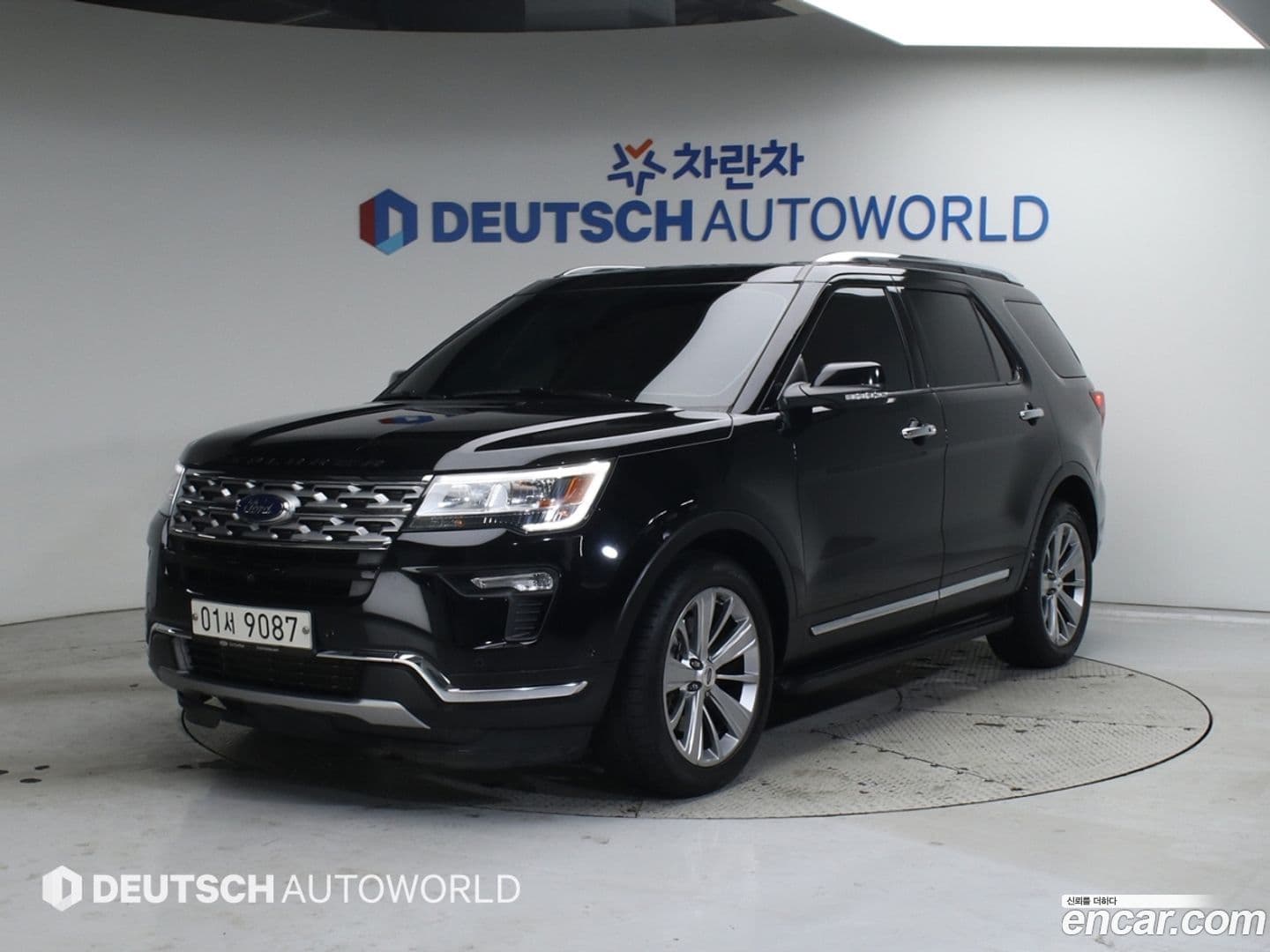 Main__Slider__Photo:Explorer Ford 2018.1-0