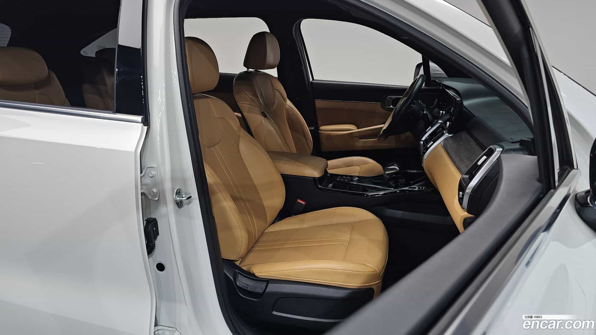 Sorento Kia 2021.2-INNER-010