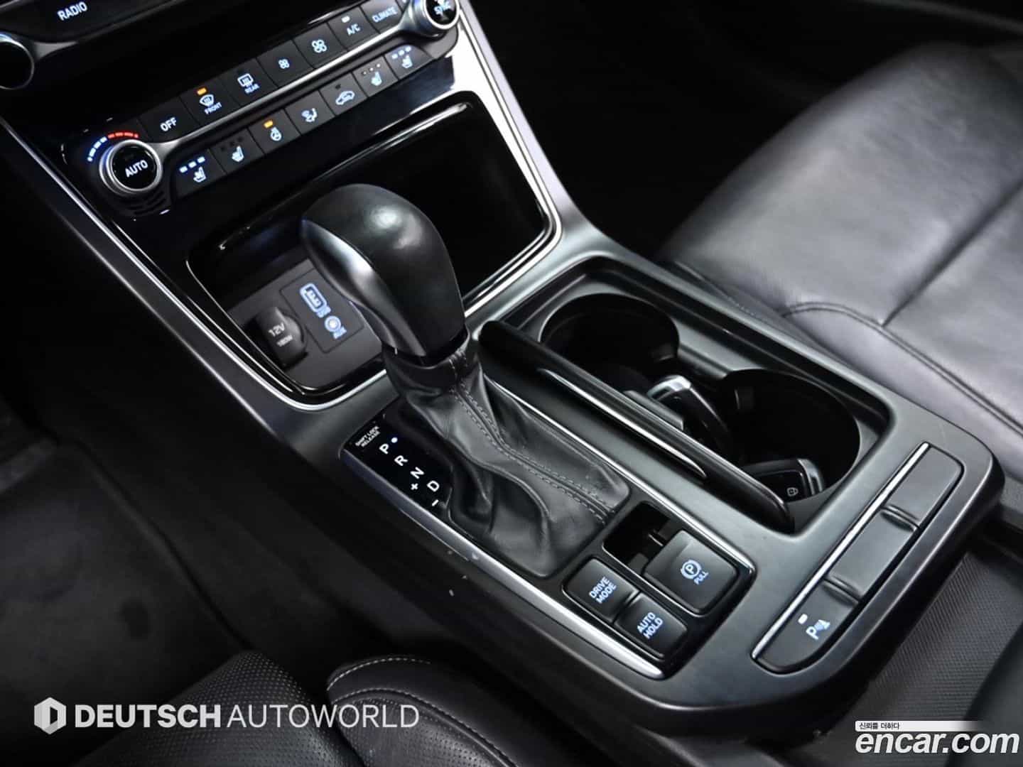 Grandeur Hyundai 2016.11-INNER-009