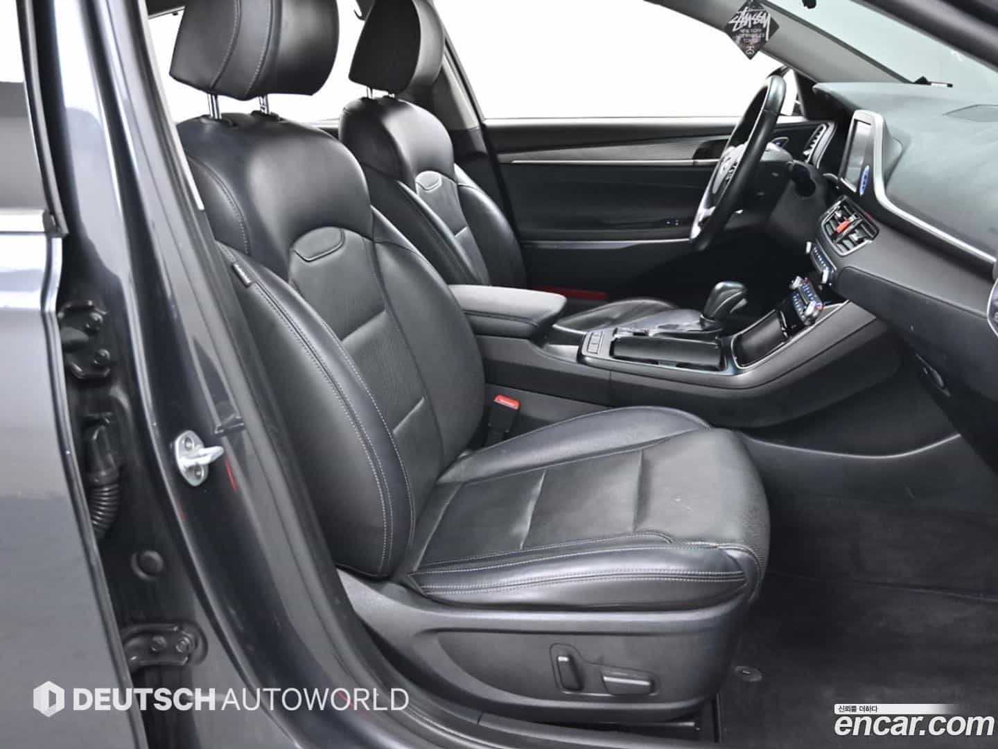 Grandeur Hyundai 2016.11-INNER-010