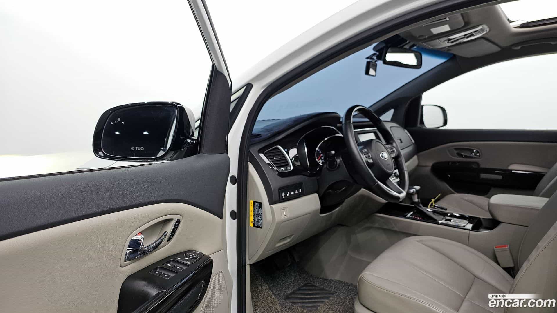 Canival Kia 2020.4-OPTION-015