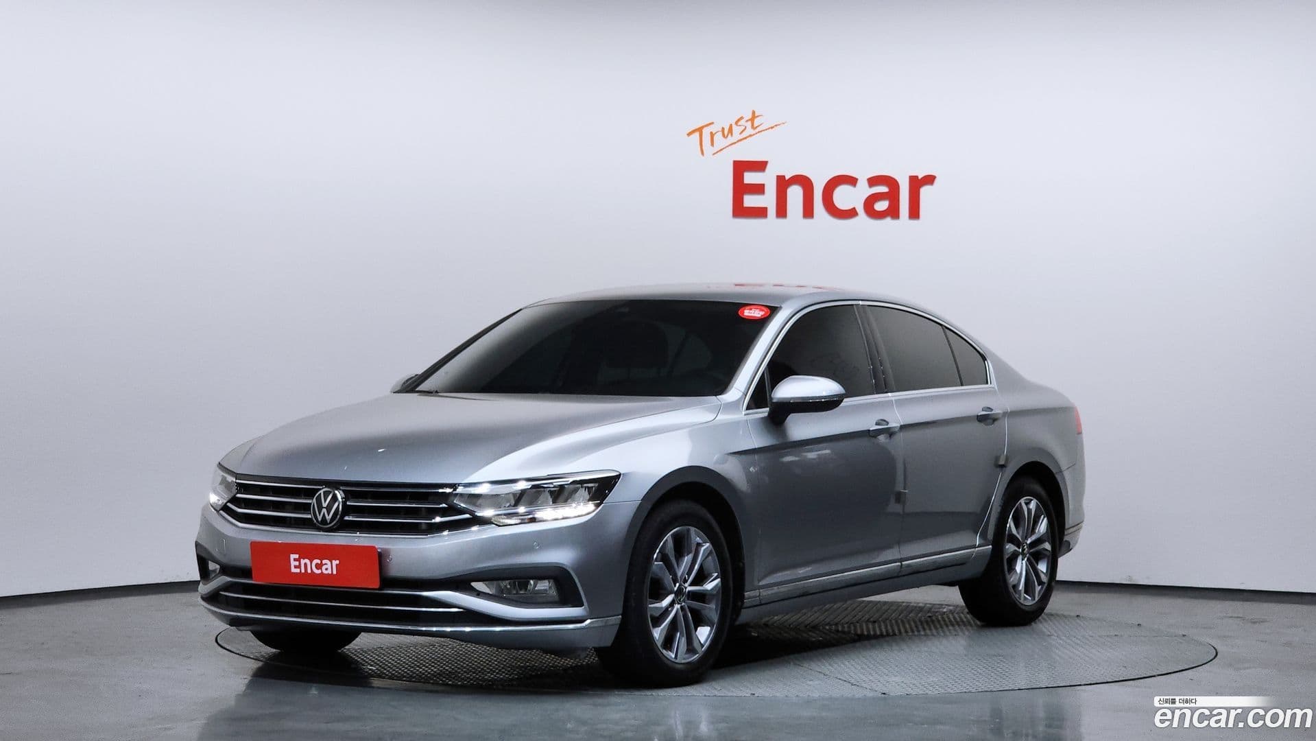 Main__Slider__Photo:Passat Volkswagen 2022.3-0