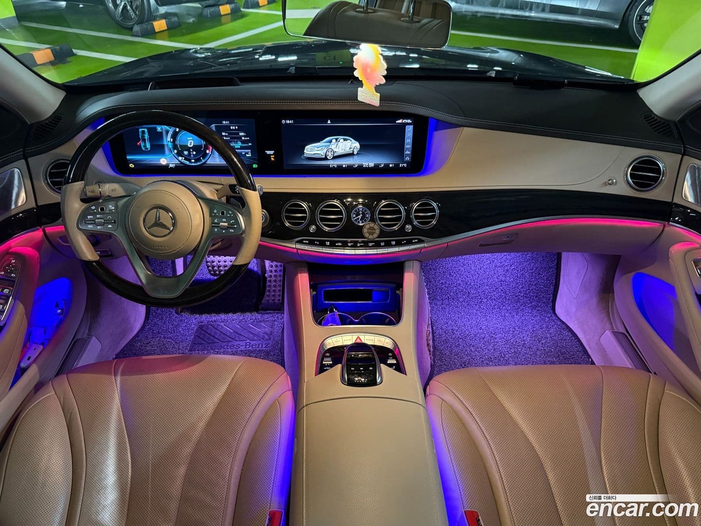 Main__Slider__Photo:S-Class Mercedes-Benz 2019.9-0
