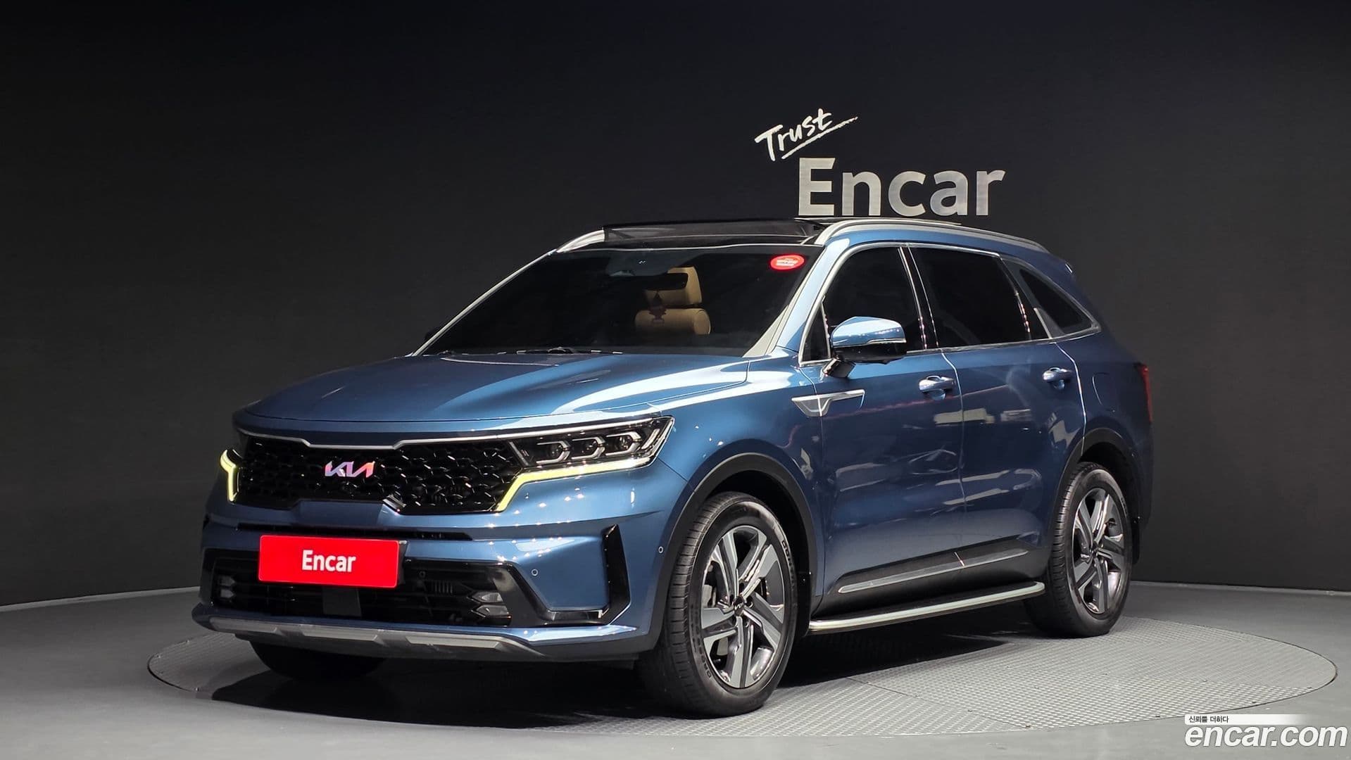 Main__Slider__Photo:Sorento Kia 2022.1-0