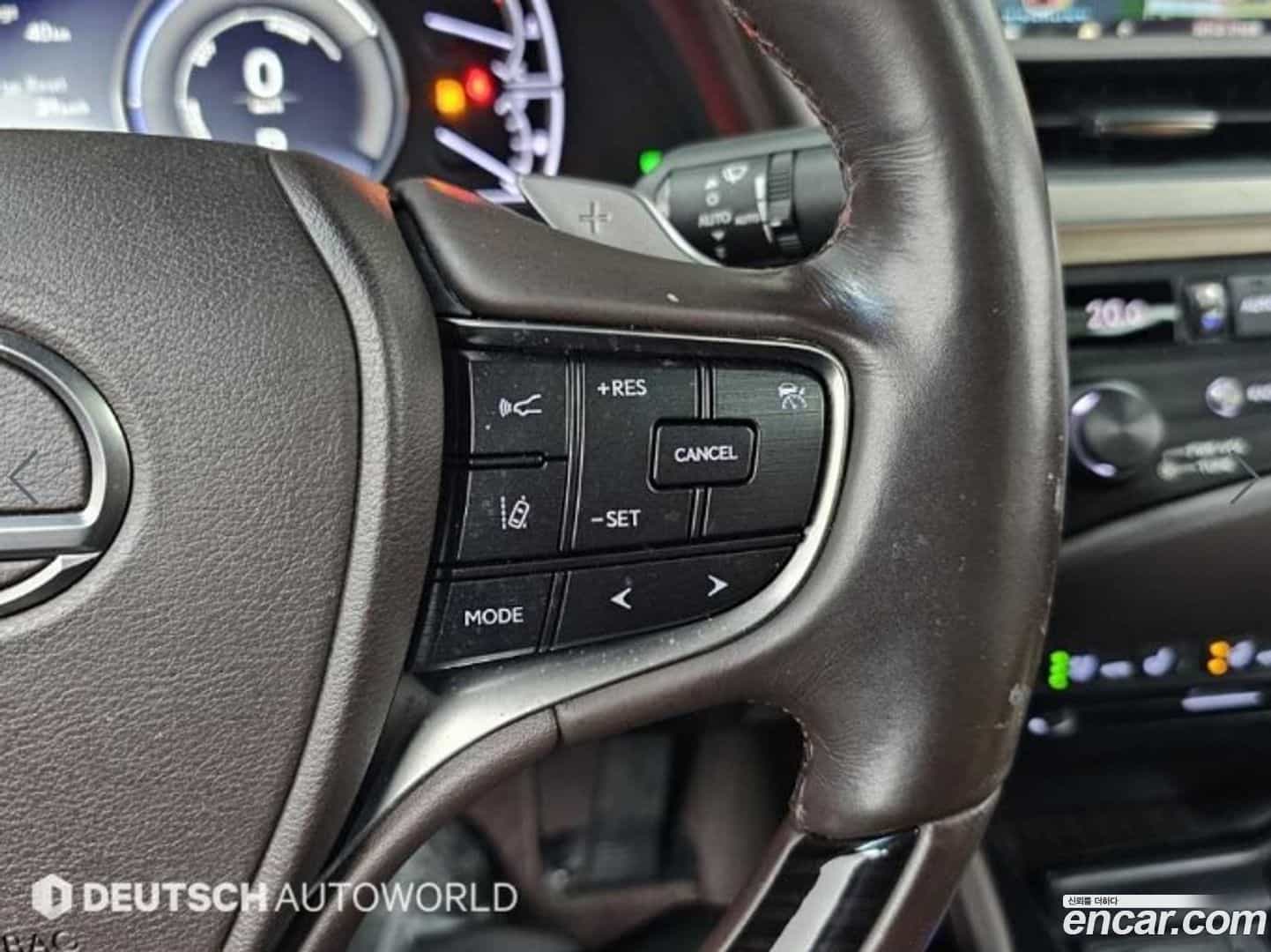 ES Lexus 2019.1-OPTION-021