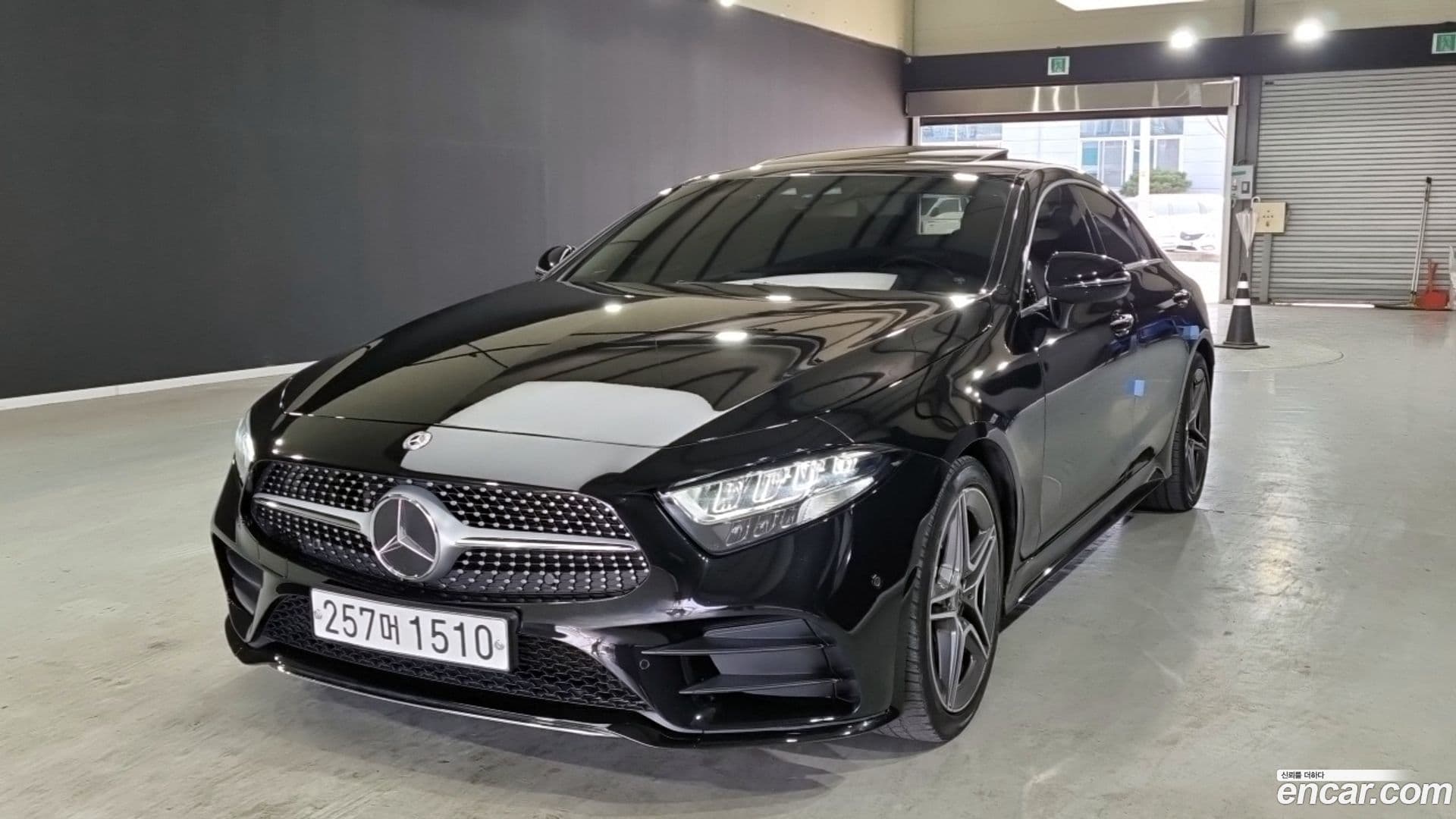 Main__Slider__Photo:CLS-Class Mercedes-Benz 2019.11-0