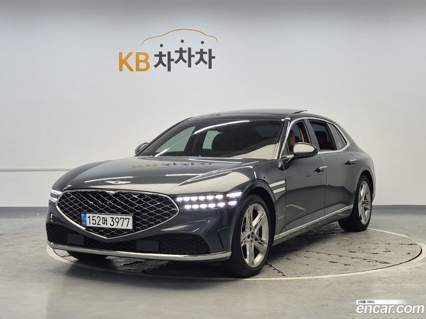 Main__Slider__Photo:G90 Genesis 2022.10-0
