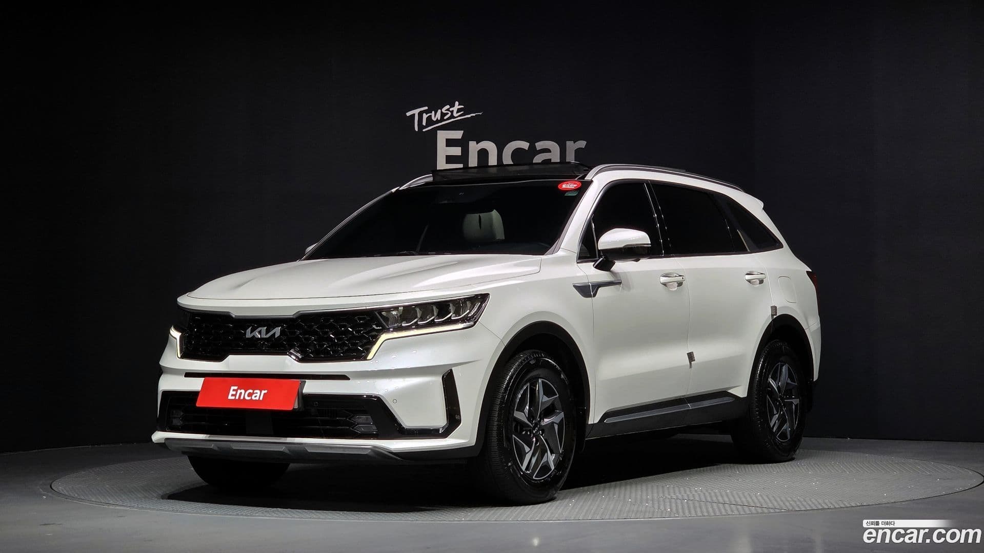Main__Slider__Photo:Sorento Kia 2023.1-0