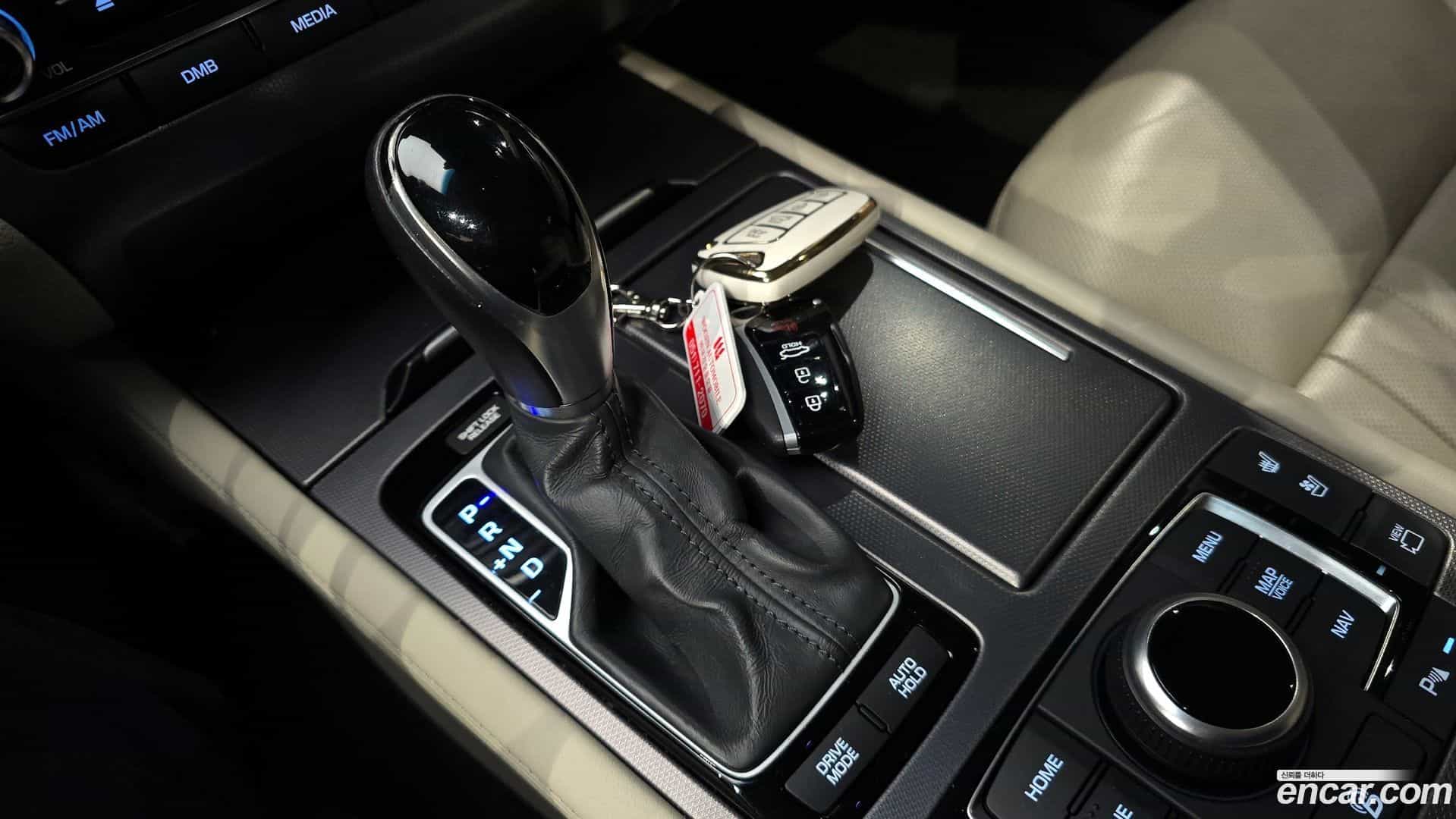 Genesis Hyundai 2015.3-INNER-009