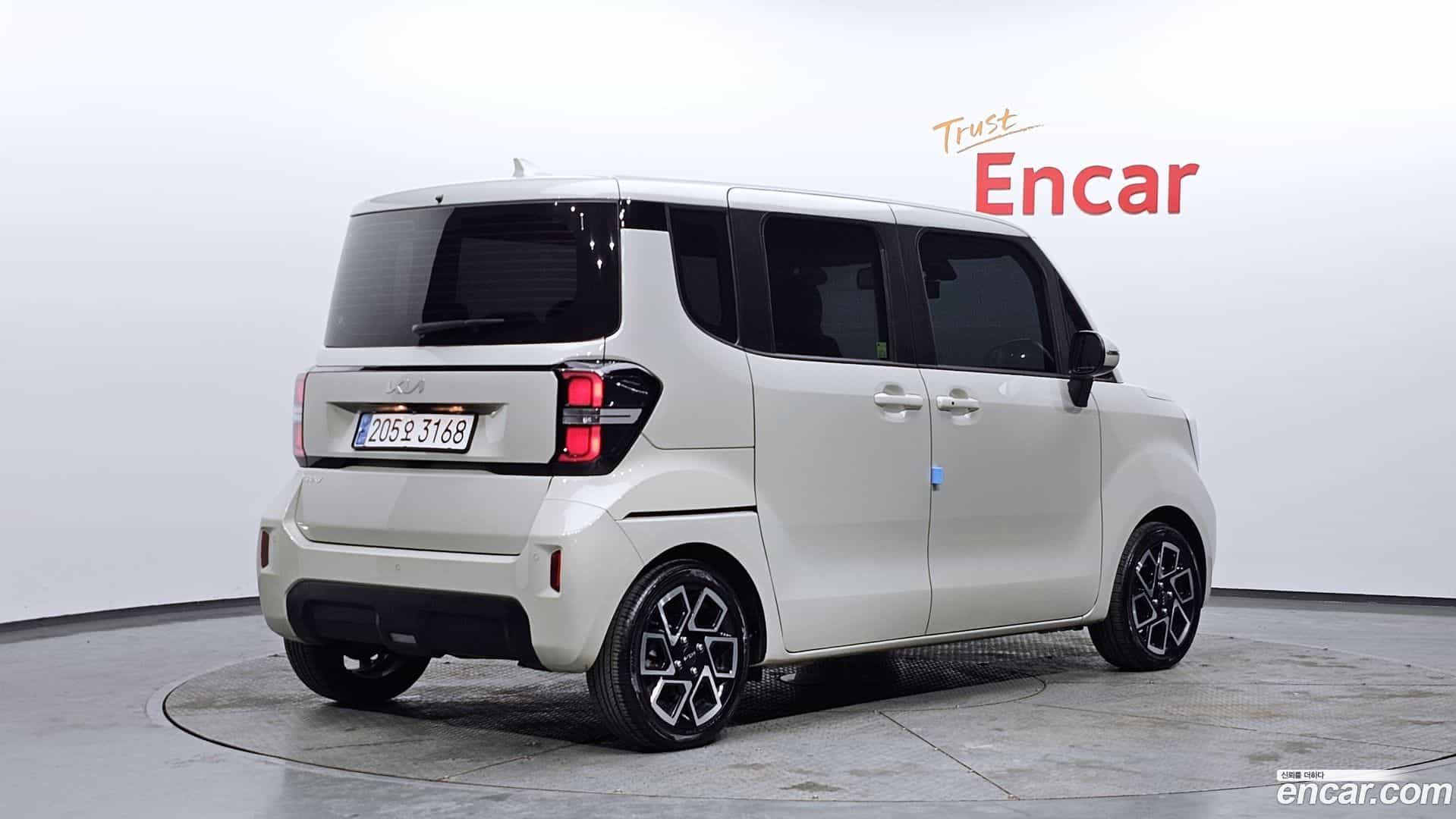 RAY Kia 2024.0-OUTER-002
