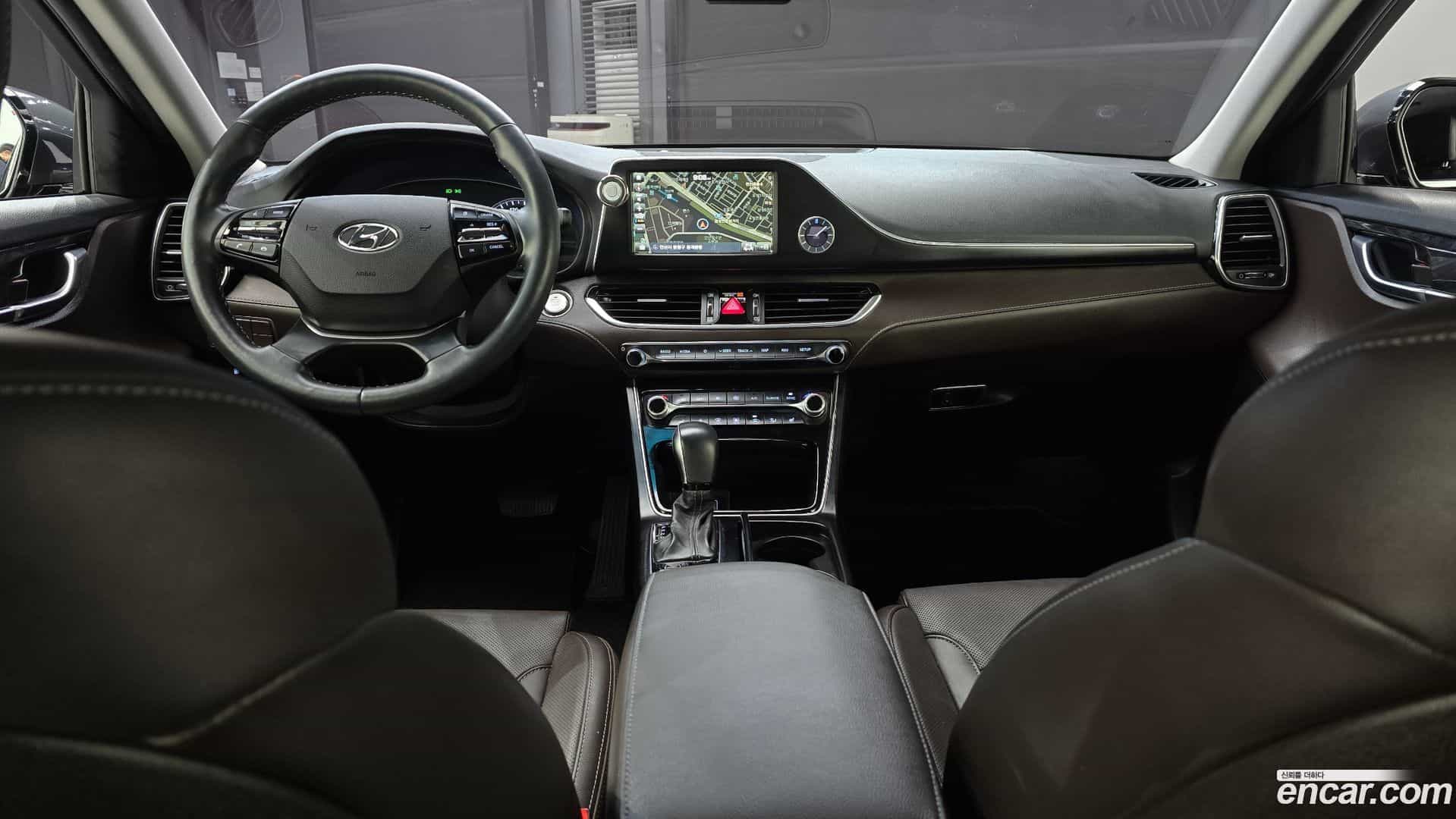Grandeur Hyundai 2017.10-OPTION-024