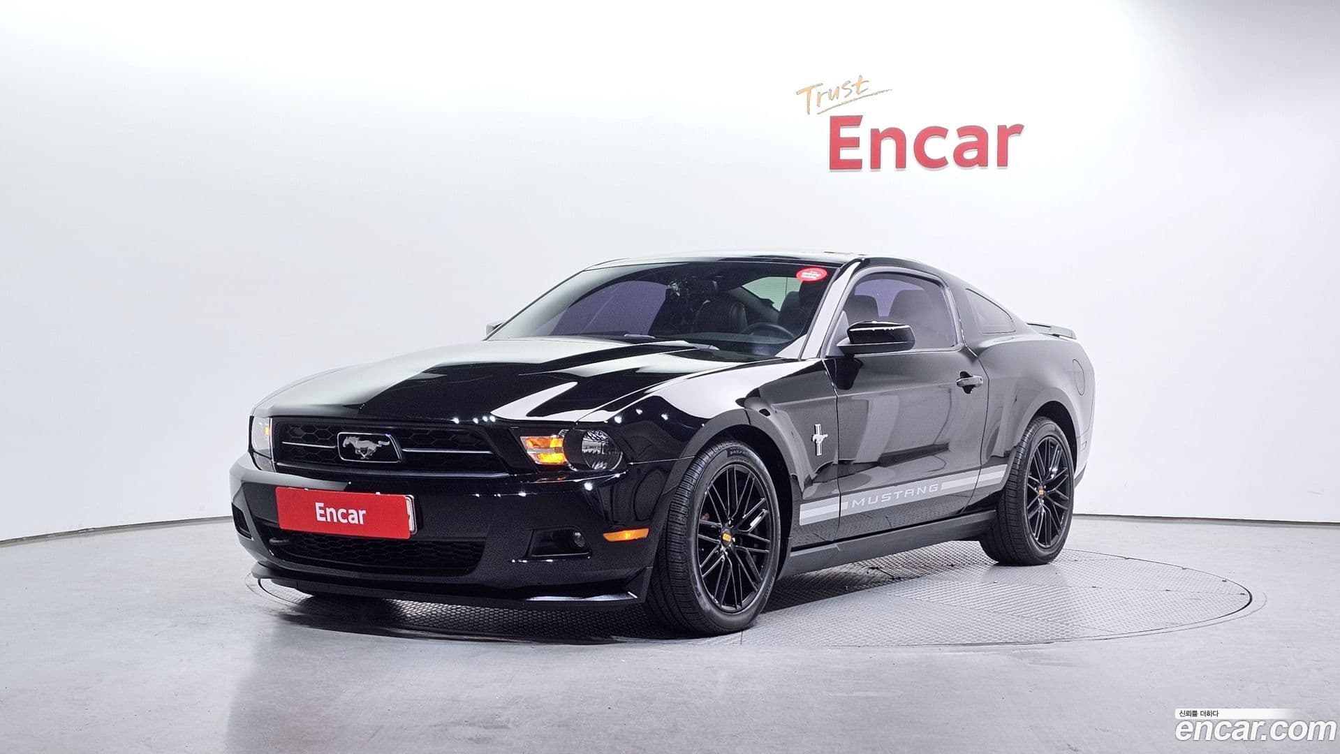 Main__Slider__Photo:Mustang Ford 2012.9-0