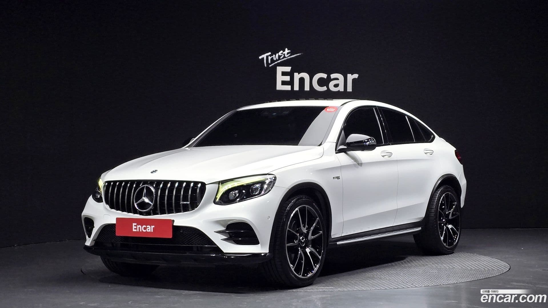 Main__Slider__Photo:GLC-Class Mercedes-Benz 2019.11-0