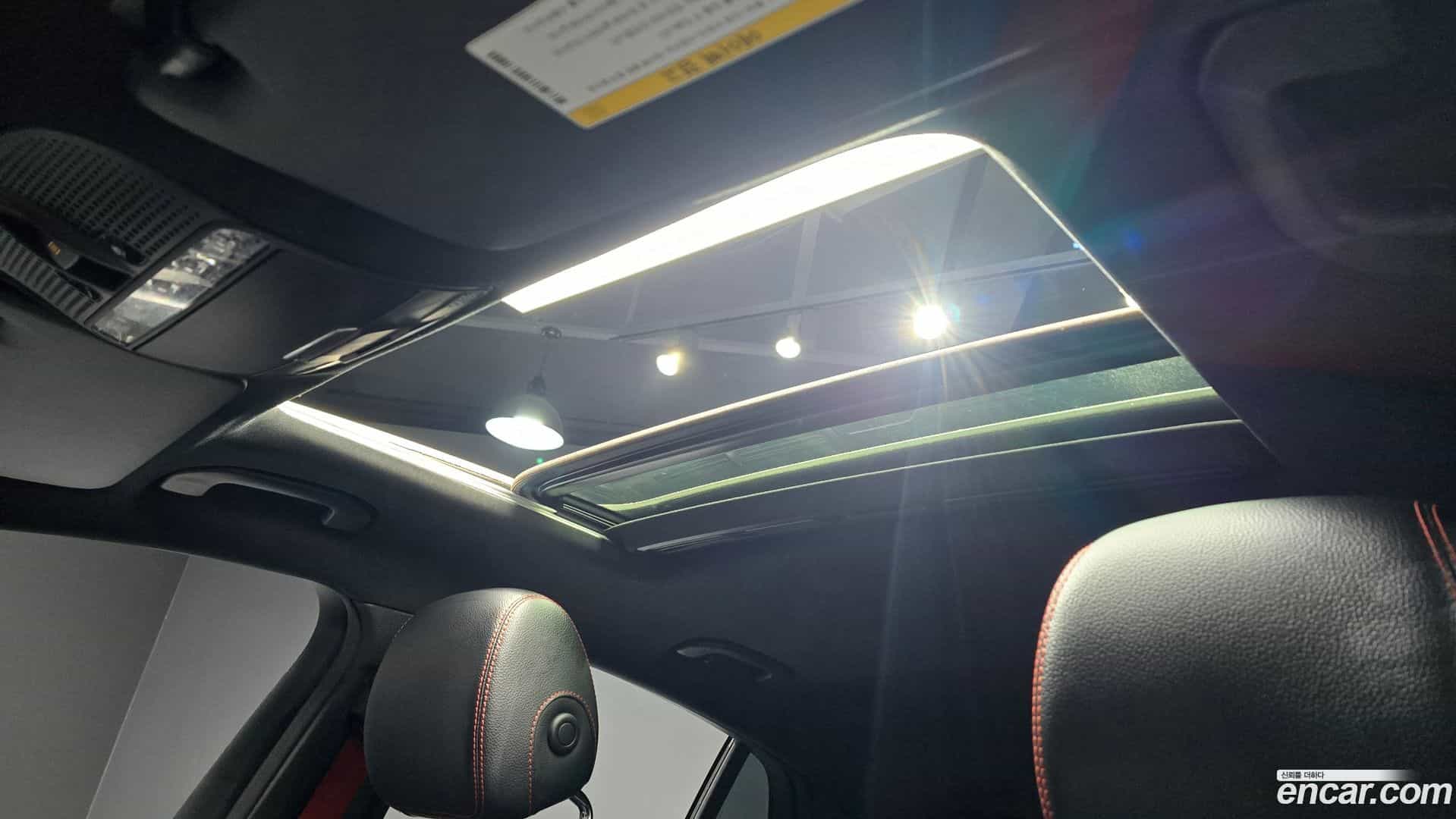 GLC-Class Mercedes-Benz 2019.11-OPTION-021