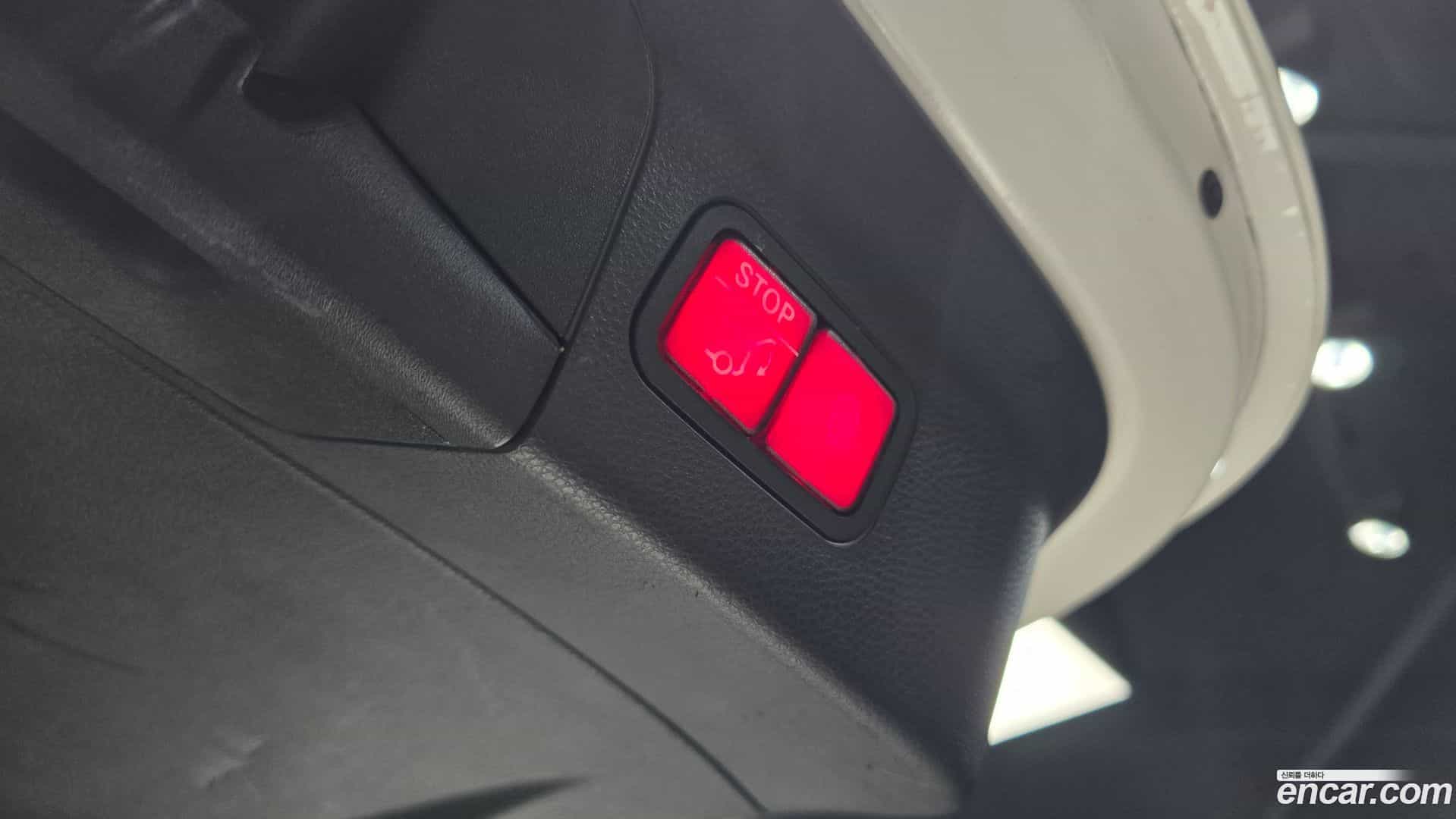 GLC-Class Mercedes-Benz 2019.11-OPTION-023