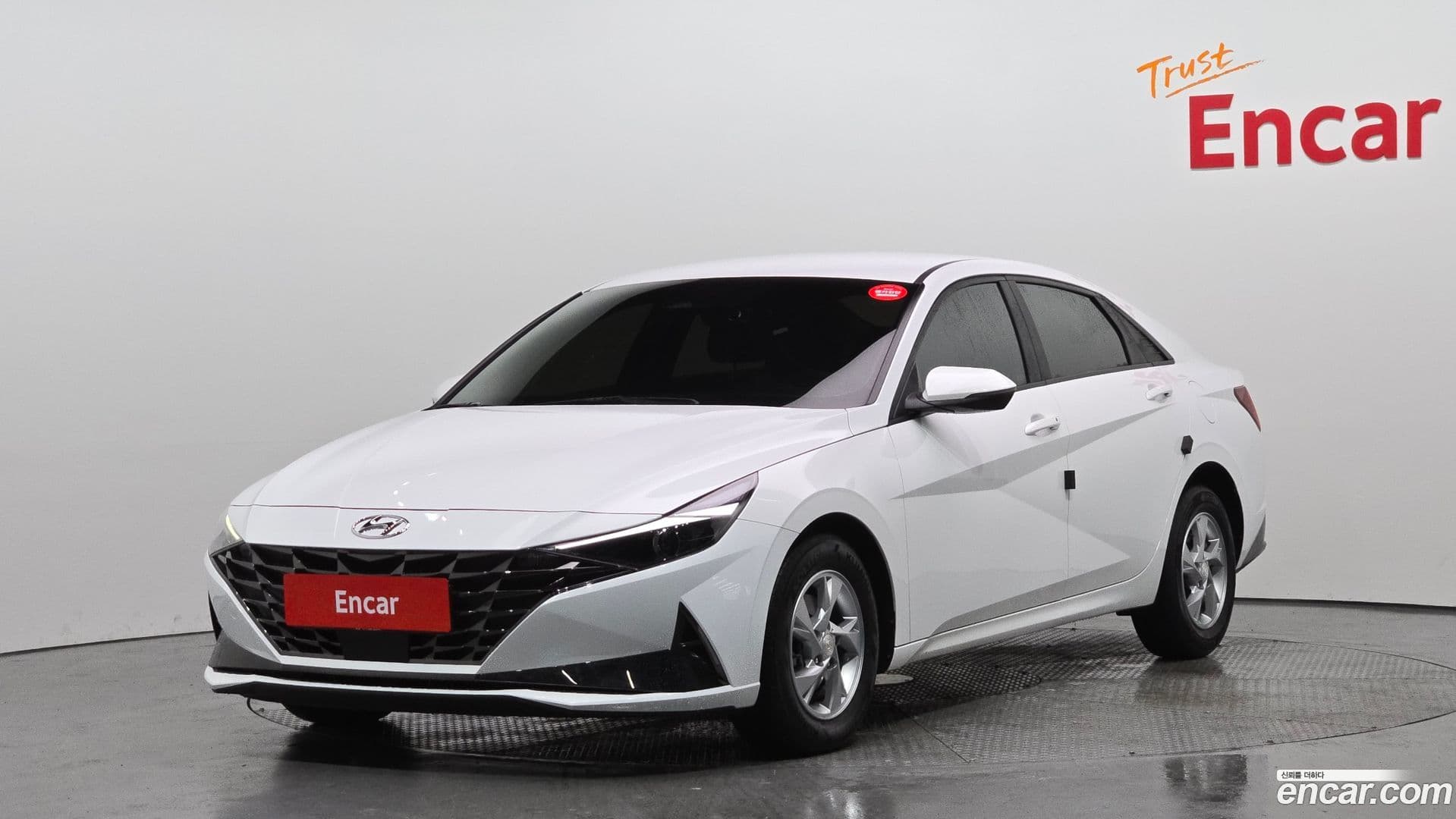 Main__Slider__Photo:AVANTE Hyundai 2021.3-0