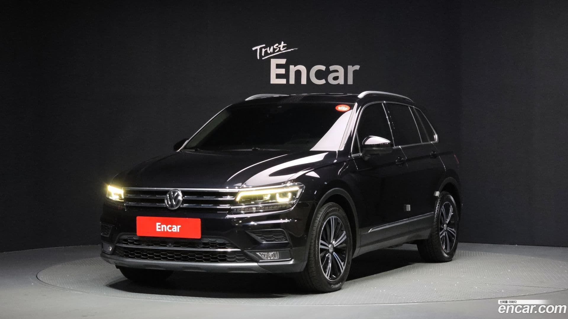 Main__Slider__Photo:Tiguan Volkswagen 2018.5-0