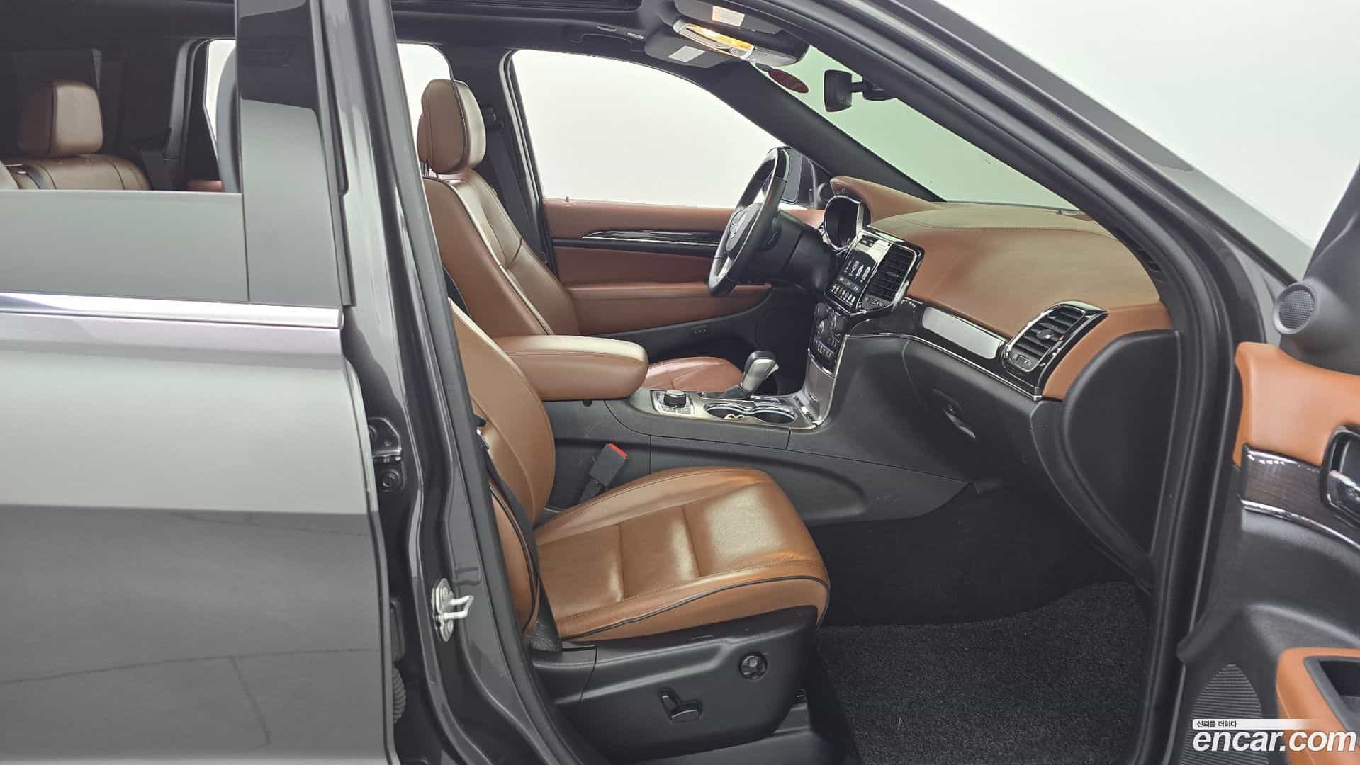 Cherokee Jeep 2021.2-OPTION-015