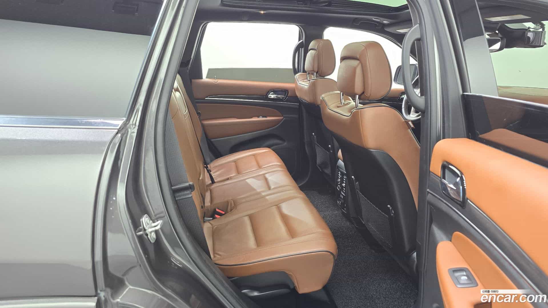 Cherokee Jeep 2021.2-OPTION-016