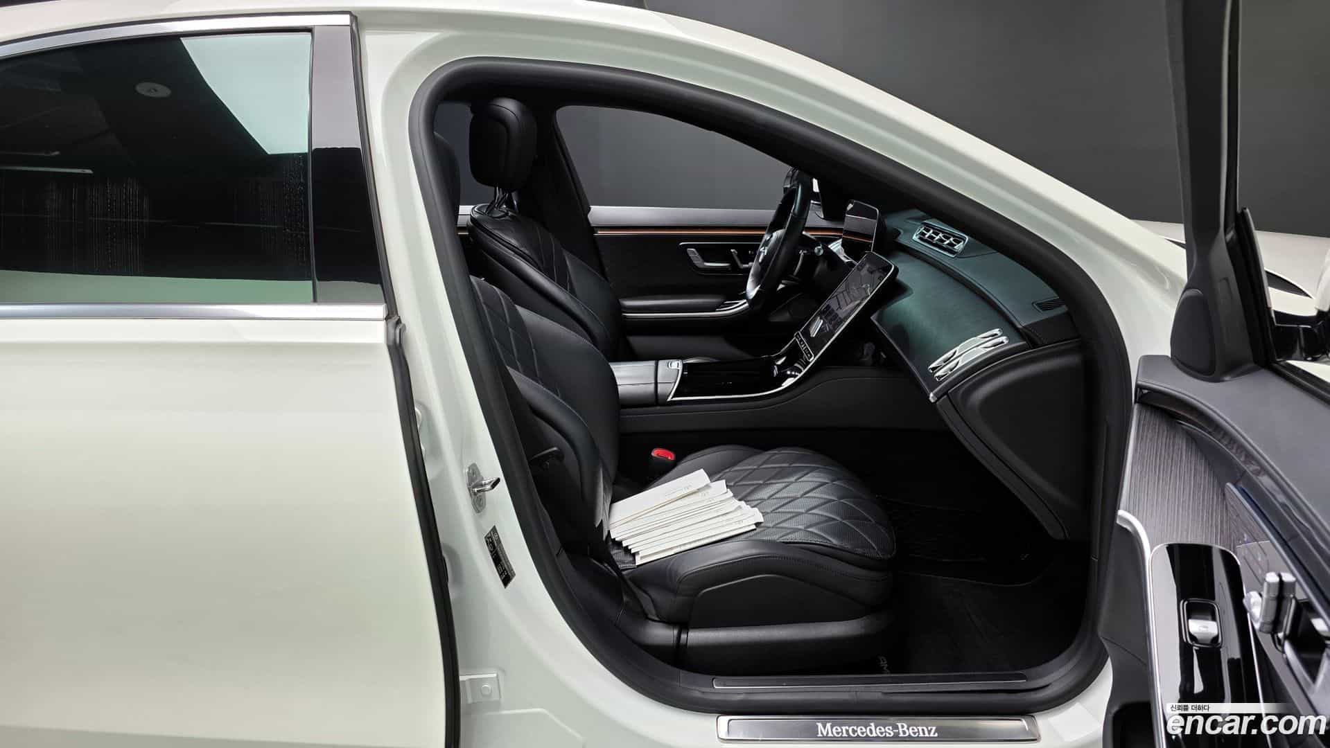 S-Class Mercedes-Benz 2021.3-INNER-010