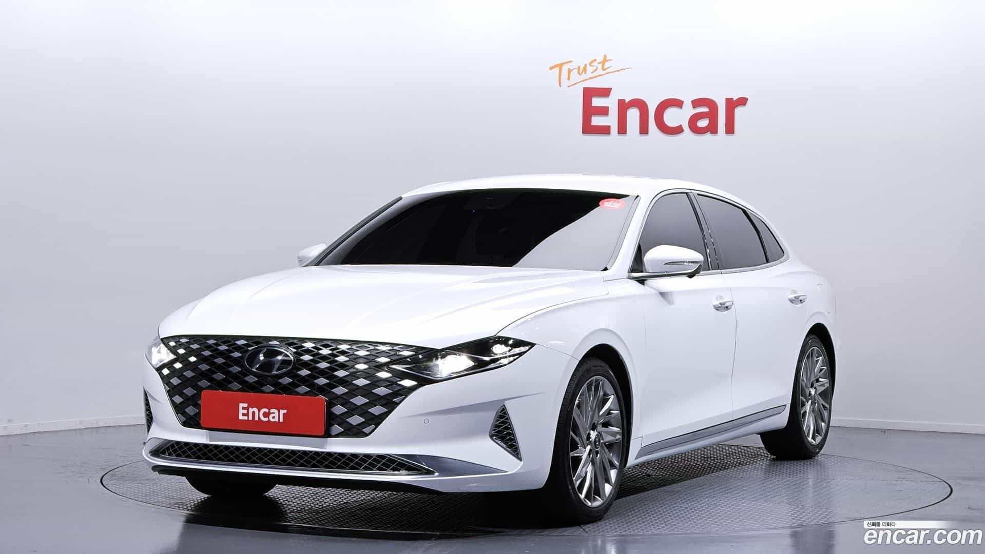 Grandeur Hyundai 2021.5-OUTER-001