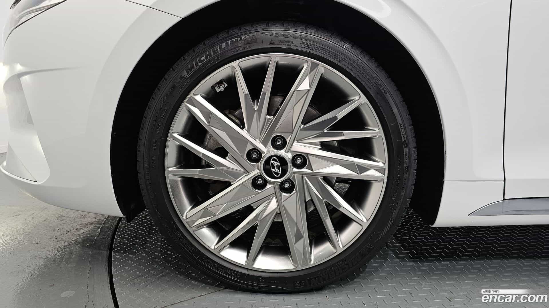 Grandeur Hyundai 2021.5-OUTER-005